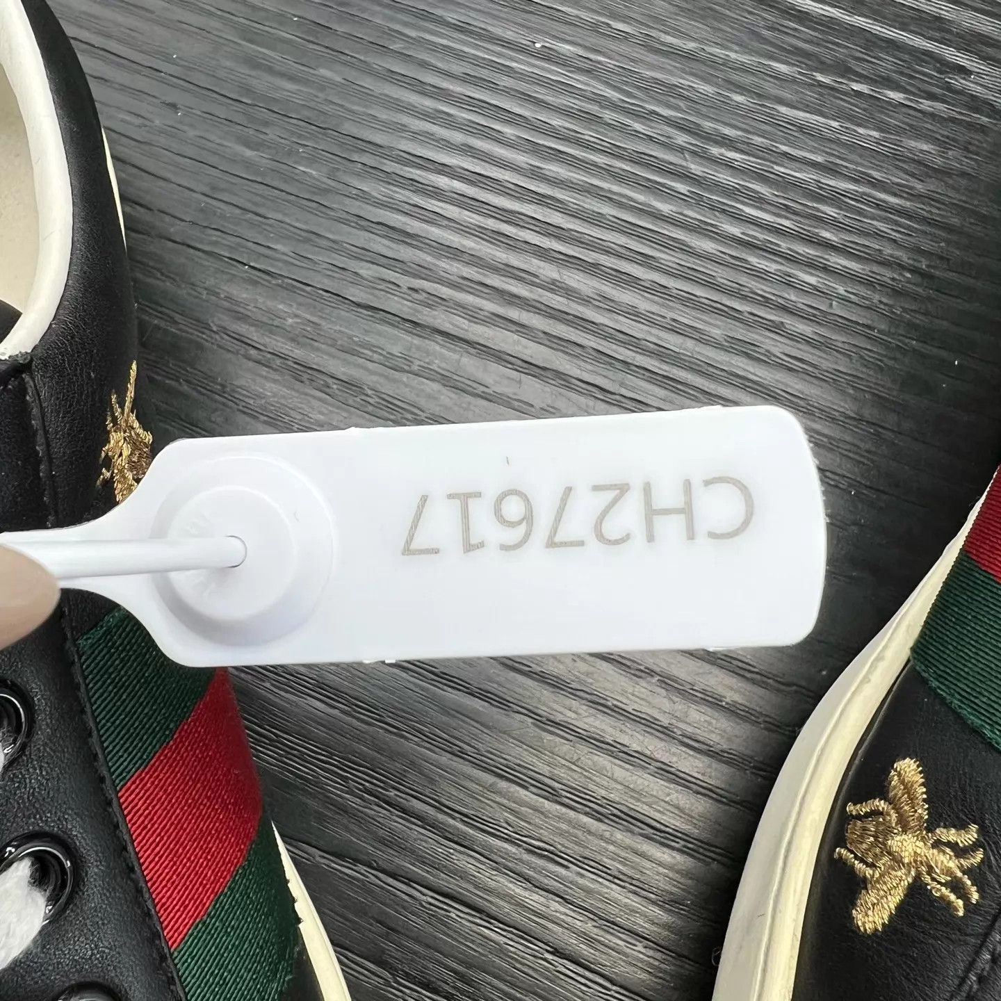 Gucci Gucci Ace Black Bee Sneaker US 6 EU 40 Boxed Size US 7 / EU 40 - 9 Thumbnail