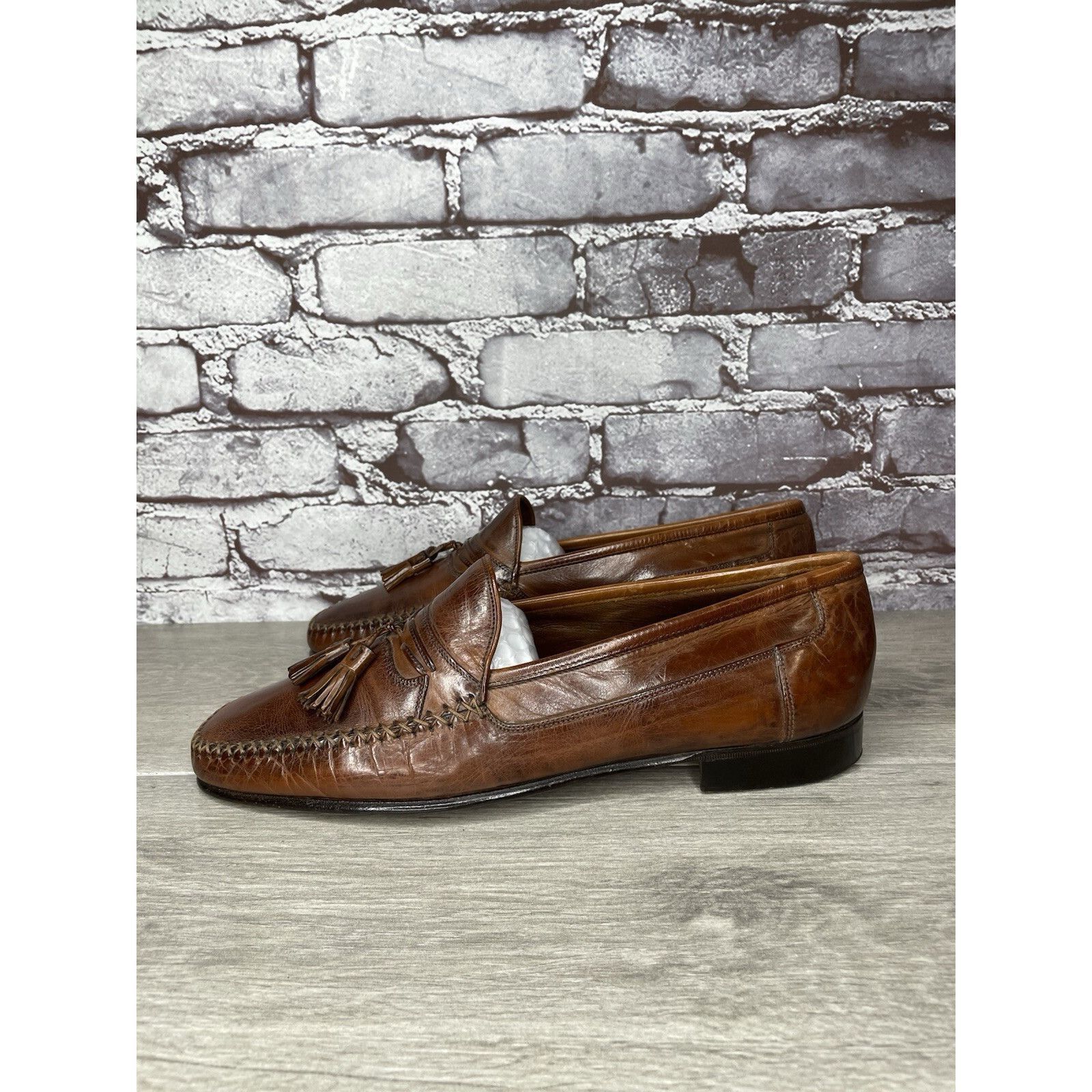Johnston & Murphy Johnston & Murphy Brown Leather Handsewn Moc Tassel Loafers Size US 11 / EU 44 - 2 Thumbnail