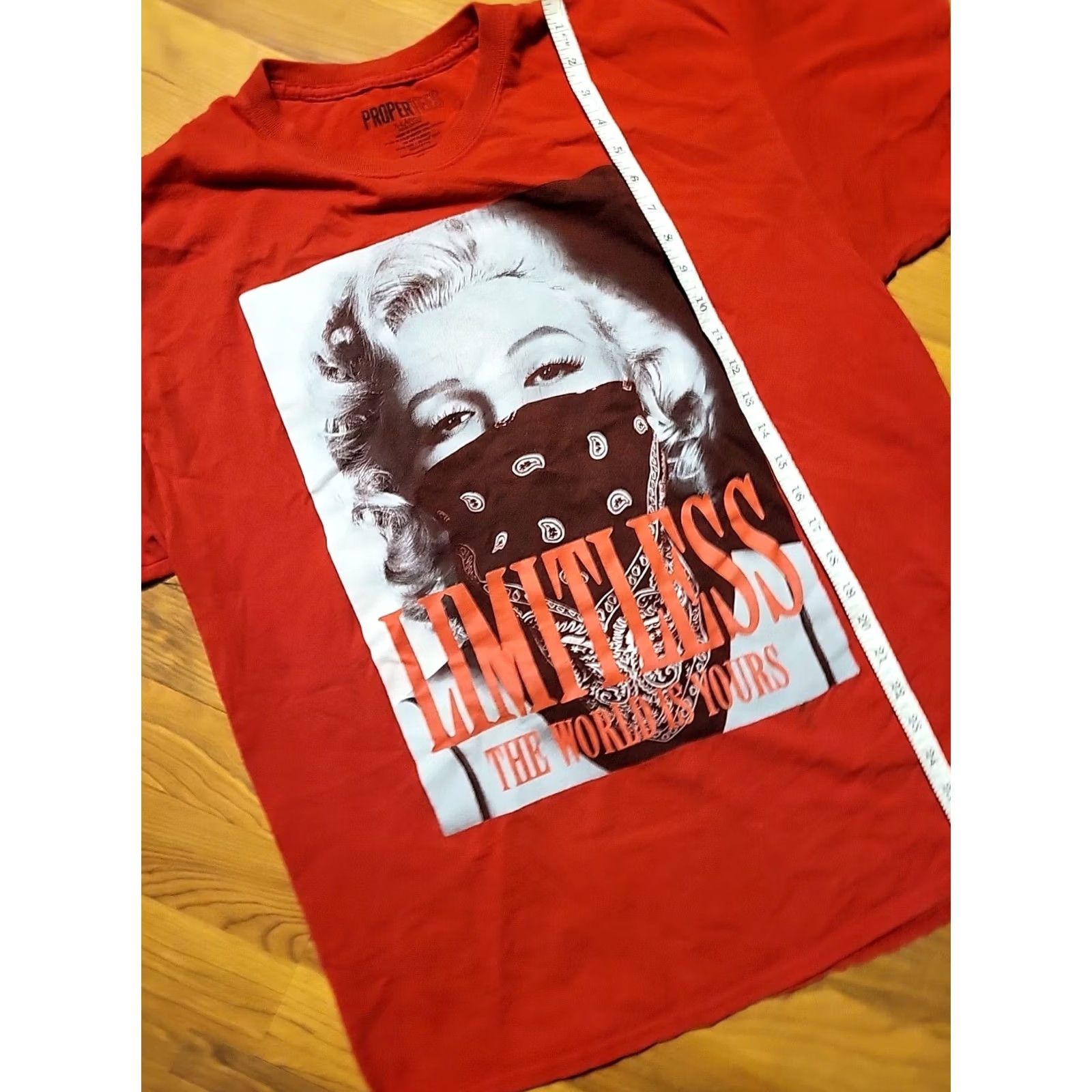 Vintage VINTAGE Limitless Marilyn Monroe XL SS Red T-Shirt Proper Tees The World Is Yours Mens Size US XL / EU 56 / 4 - 4 Thumbnail