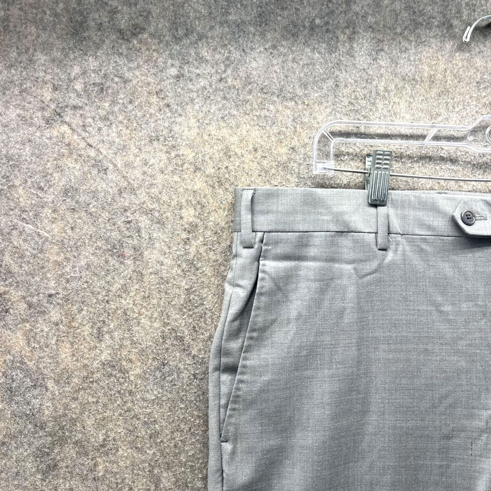 Saks Fifth Avenue Saks Fifth Avenue Dress Pants Mens 44 Gray Classic Flat Front Straight Leg Pants Mens 44 Gray Classic Fit Front Flat Straight Size US 44 / EU 60 - 6 Thumbnail