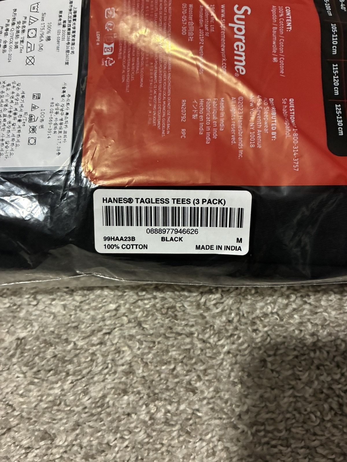Hanes × Supreme Supreme x Hanes Tagless Tees (3 Pack) Size US M / EU 48-50 / 2 - 5 Thumbnail