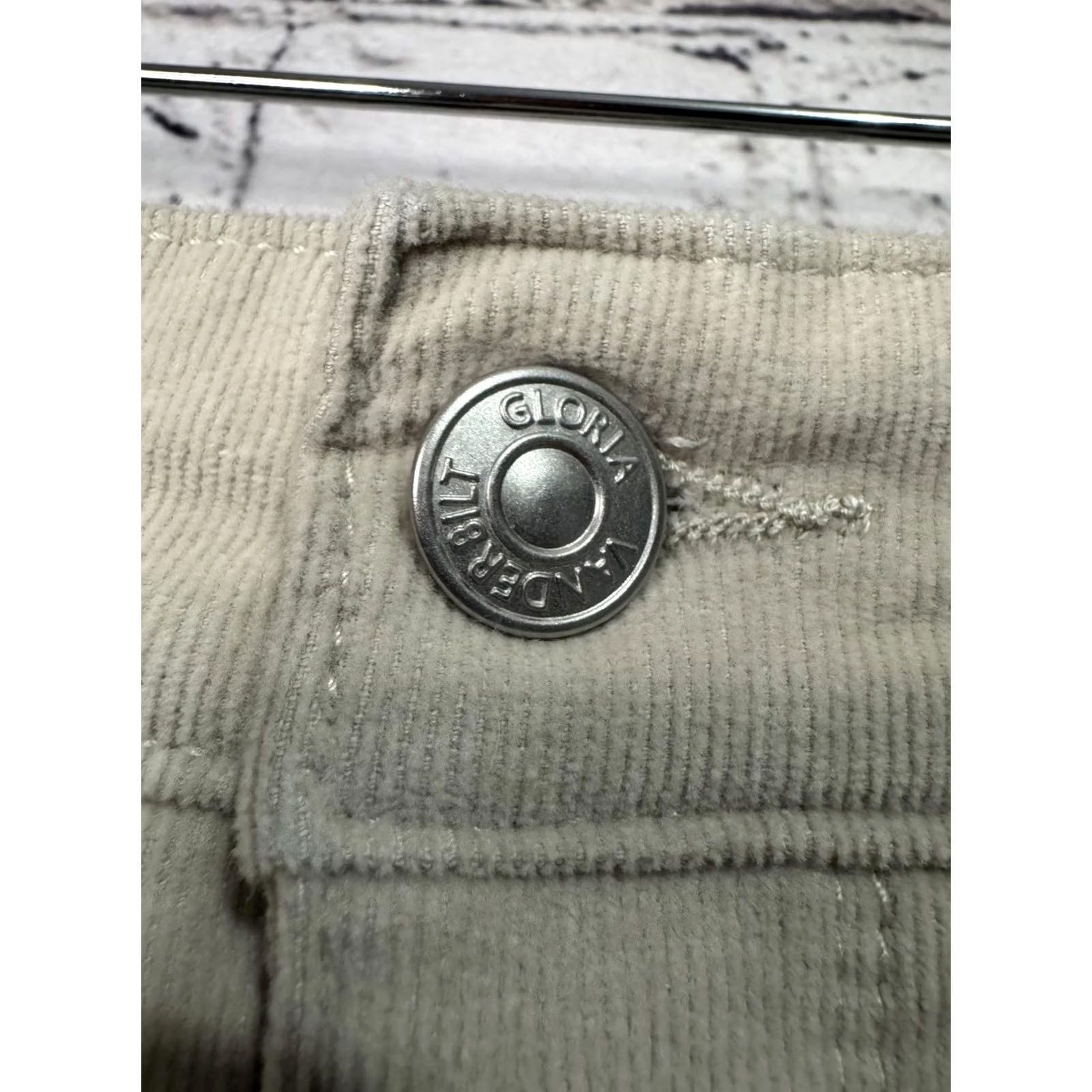 Gloria Vanderbilt Gloria Vanderbilt Amanda Women's Casual Pants Beige Size 12 Short Regular 34x27 Pants Straight Button Front Size 24" / US 00 / IT 34 - 5 Thumbnail