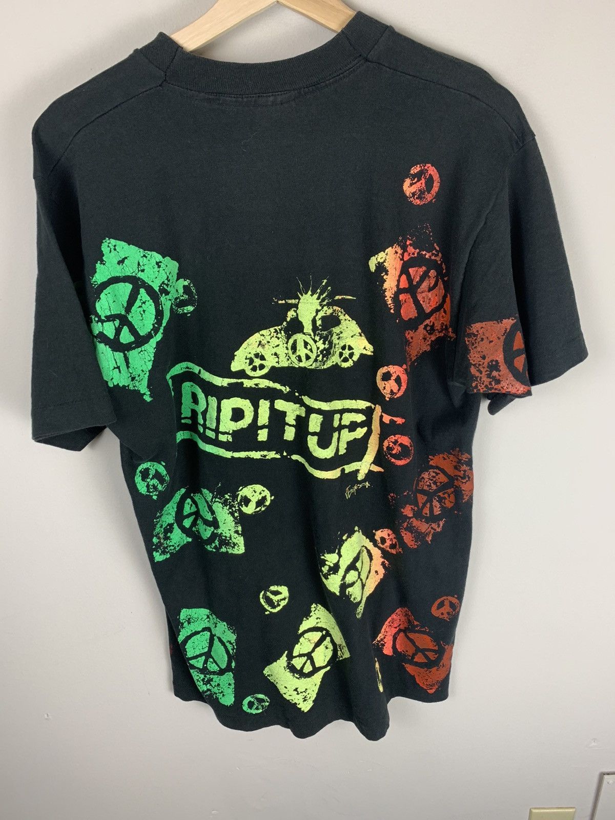Vintage Vintage Rip It Up Overprint T-Shirt Size US L / EU 52-54 / 3 - 1 Thumbnail