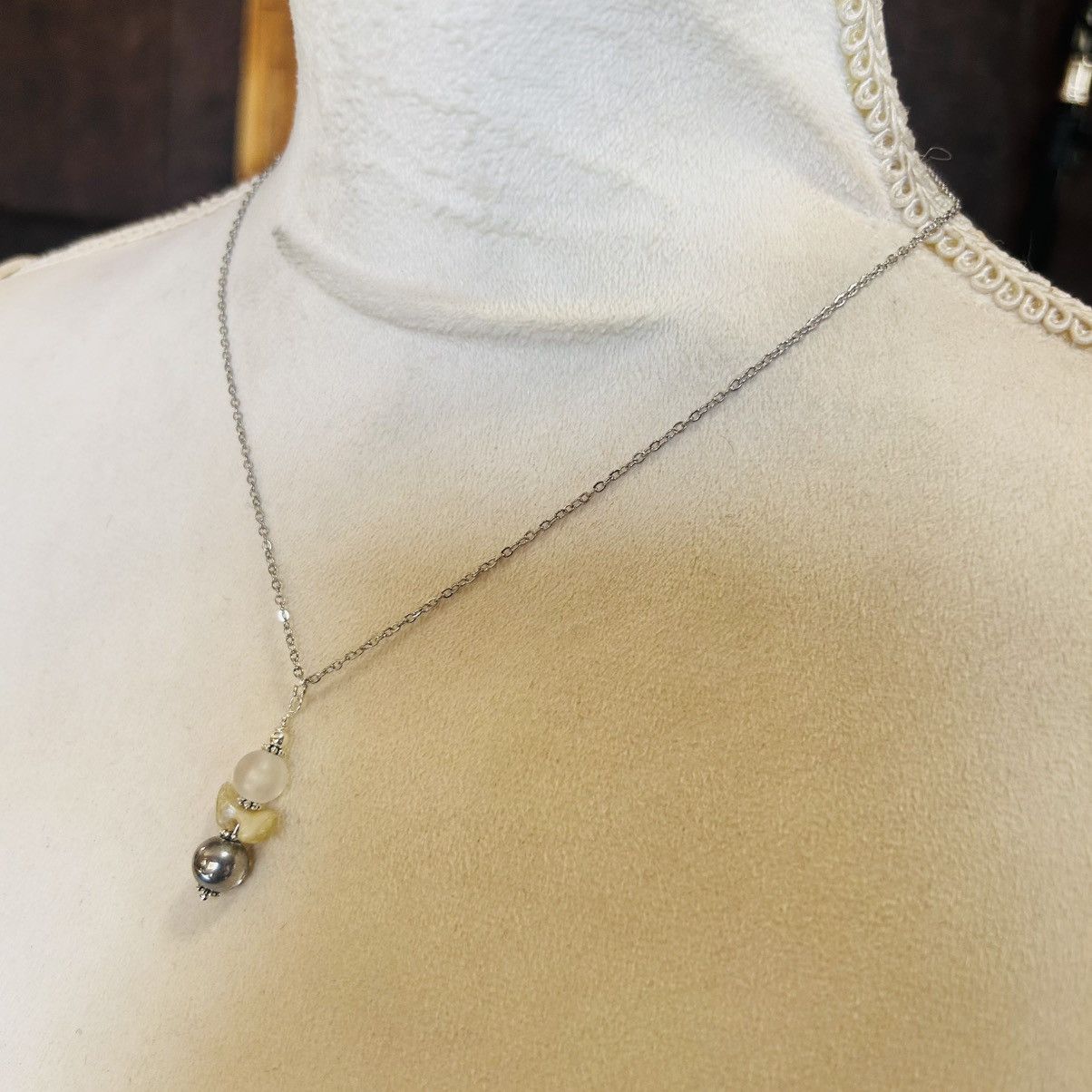 Handmade Handcrafted vintage bead drop pendant on chain necklace Size ONE SIZE - 4 Thumbnail