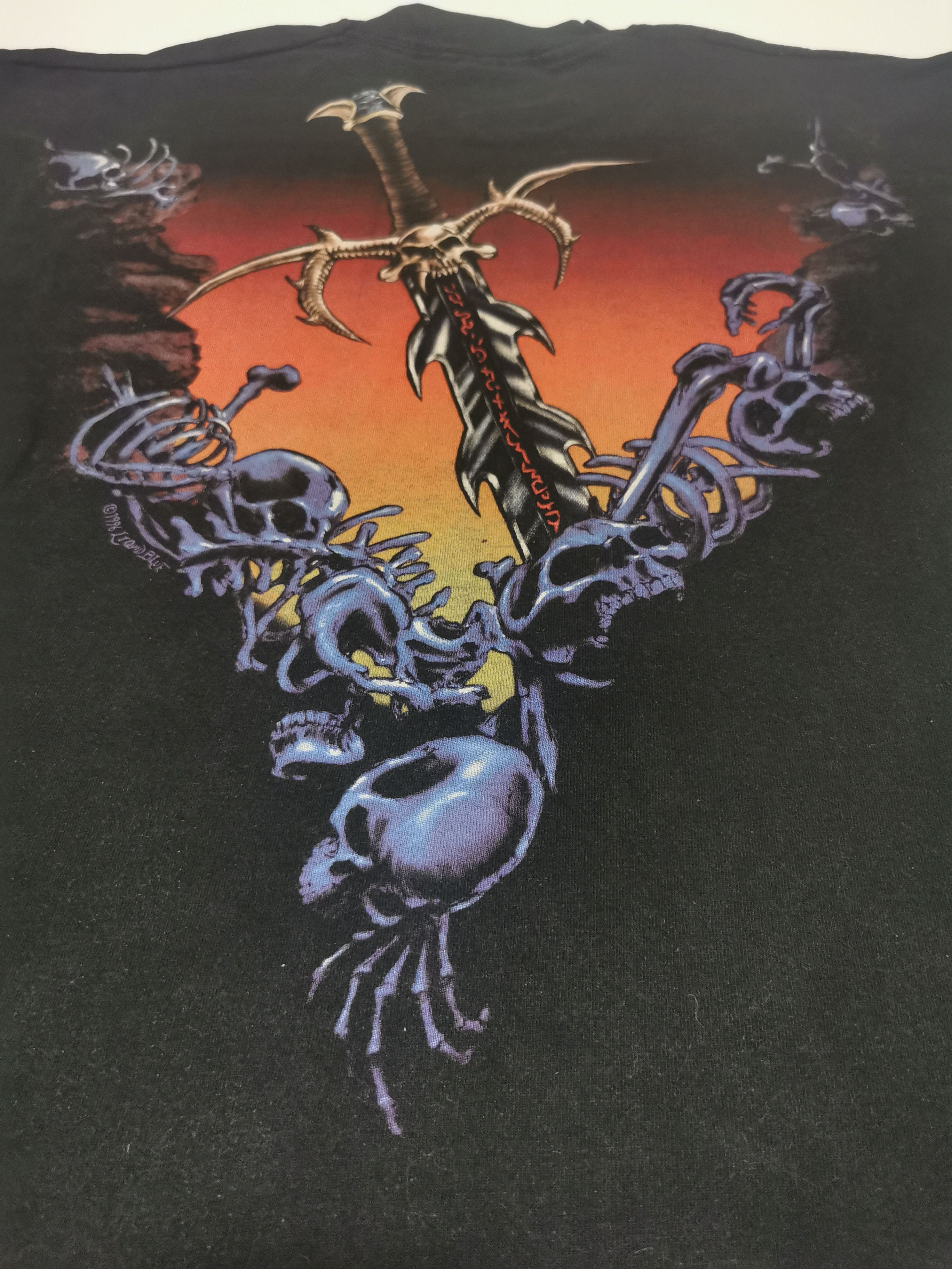 Liquid Blue Vintage 1996 LIQUID BLUE Skeletons Demons Battle Sword Hell Size US XL / EU 56 / 4 - 3 Thumbnail