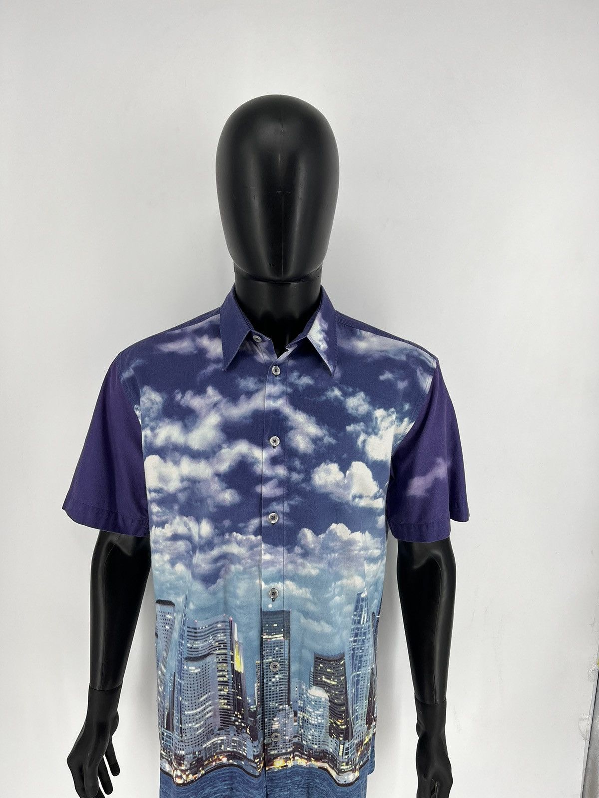 Other Vintage Benetti World Men’s Hawaiian Shirt City Scene Print Size US L / EU 52-54 / 3 - 5 Thumbnail