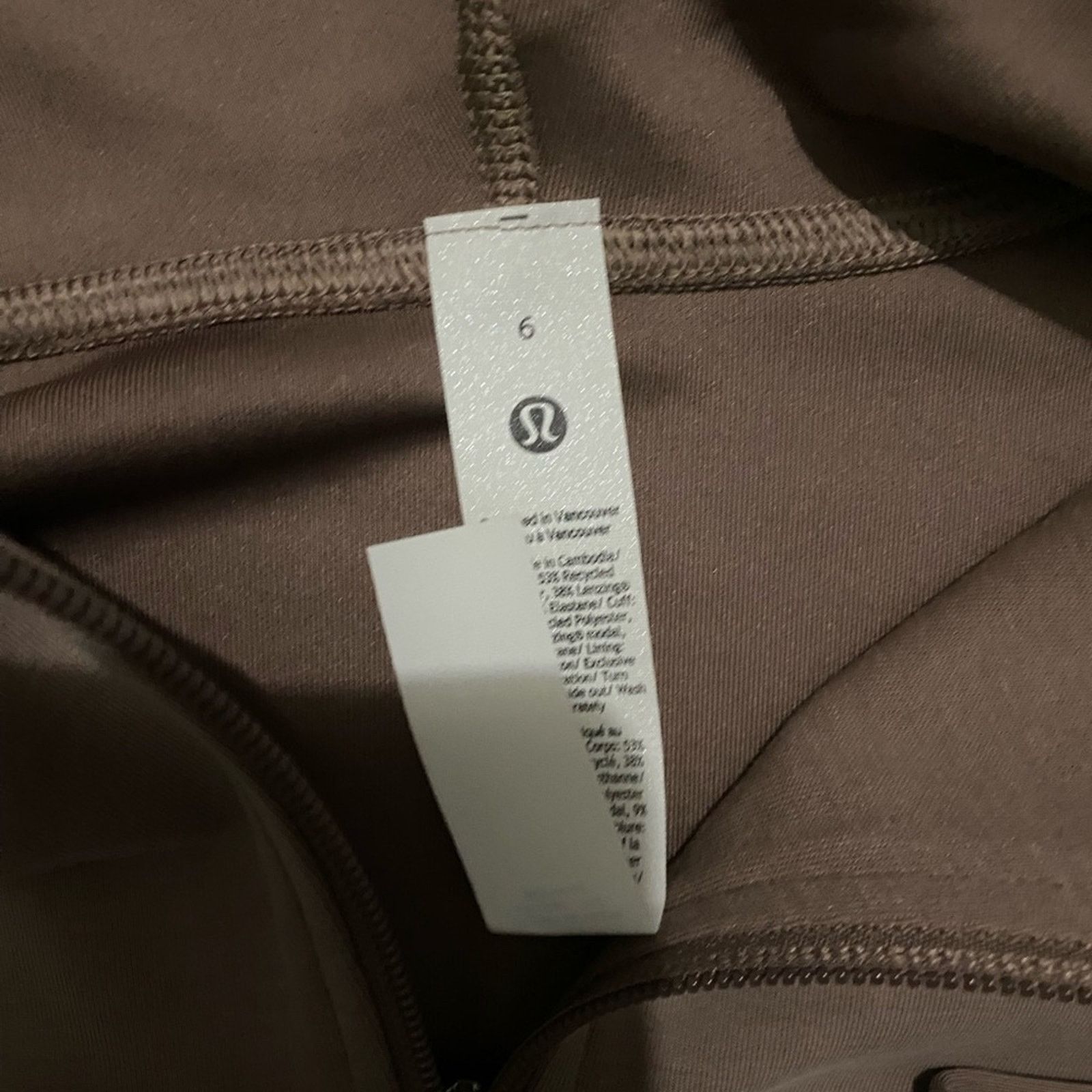 Lululemon NWT Lululemon Softstreme Full-Zip Hoodie Size M / US 6-8 / IT 42-44 - 8 Thumbnail