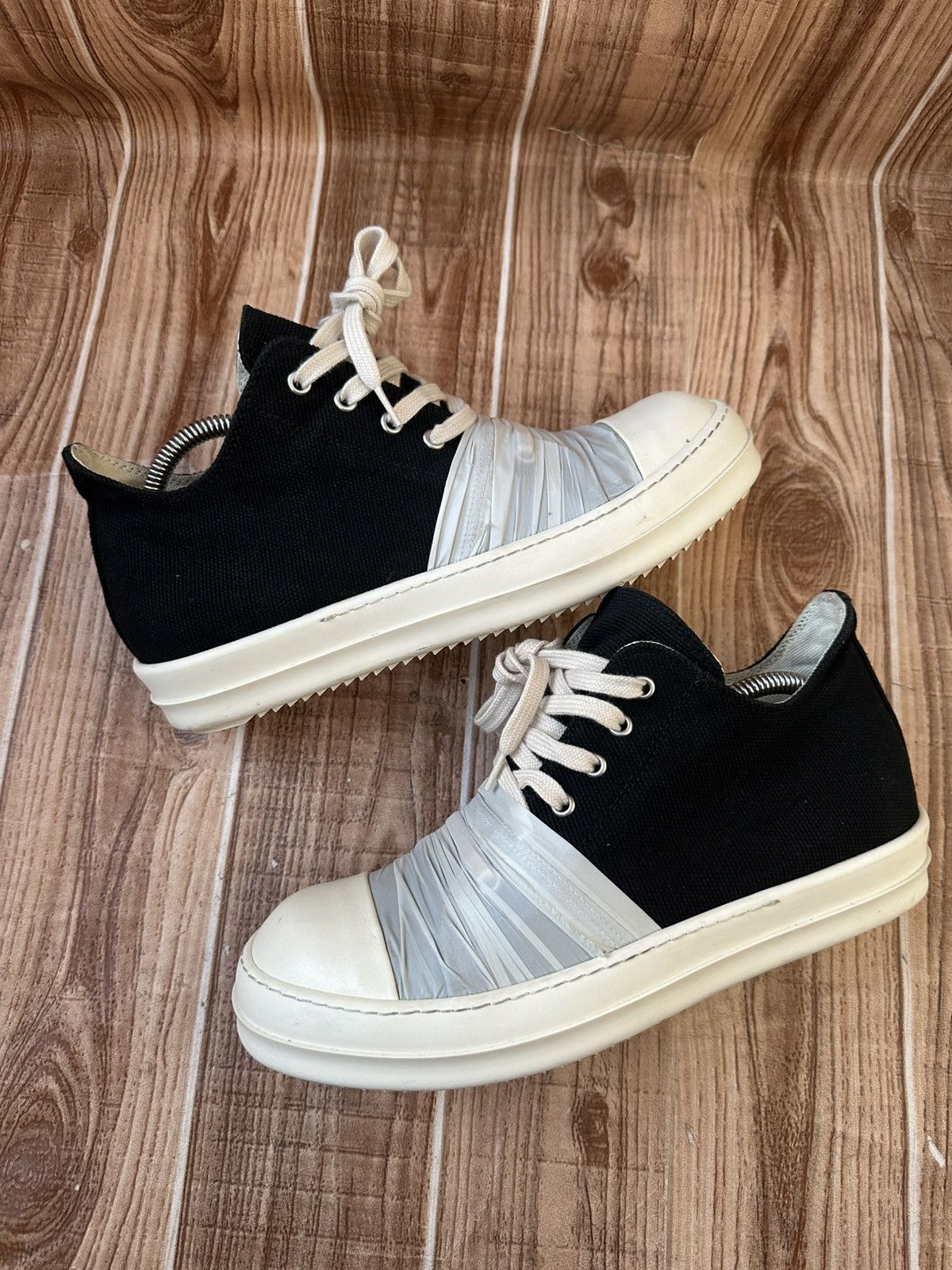 Rick Owens Drkshdw Rick Owens Hustler Wrapped Ramones Black Milk Lowtops Size US 8.5 / EU 41-42 - 12 Thumbnail