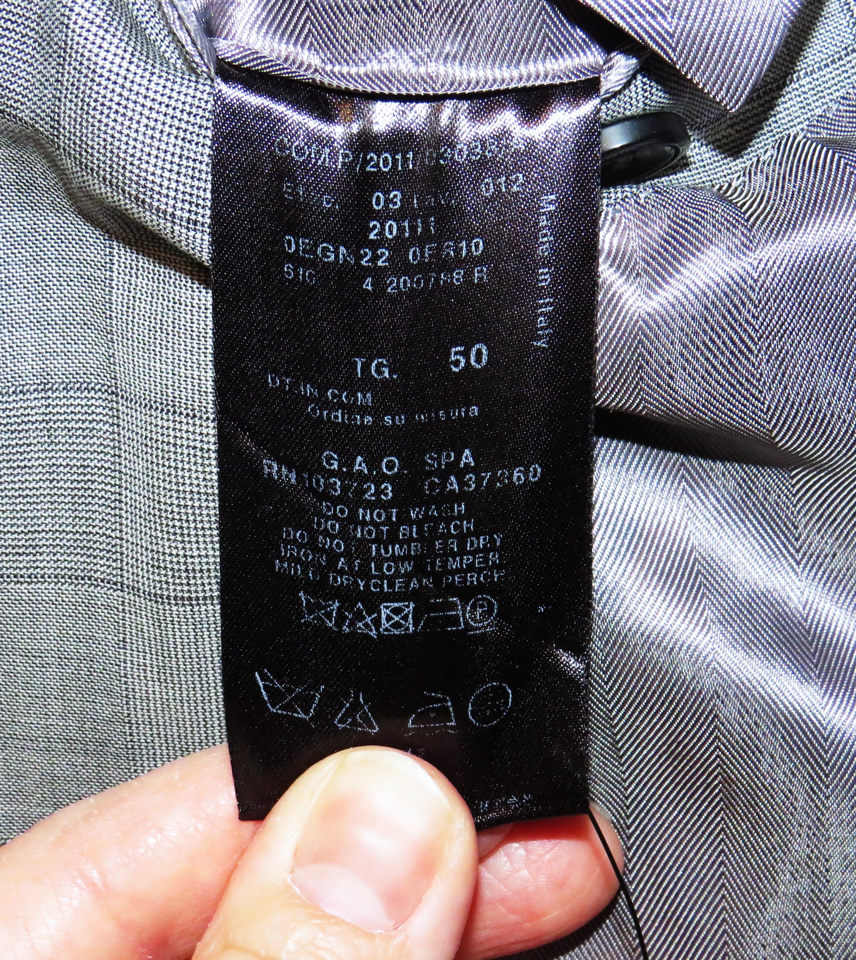 Giorgio Armani Black Label Custom Gray Plaid Two Button Suit 40R Size 40R - 16 Thumbnail