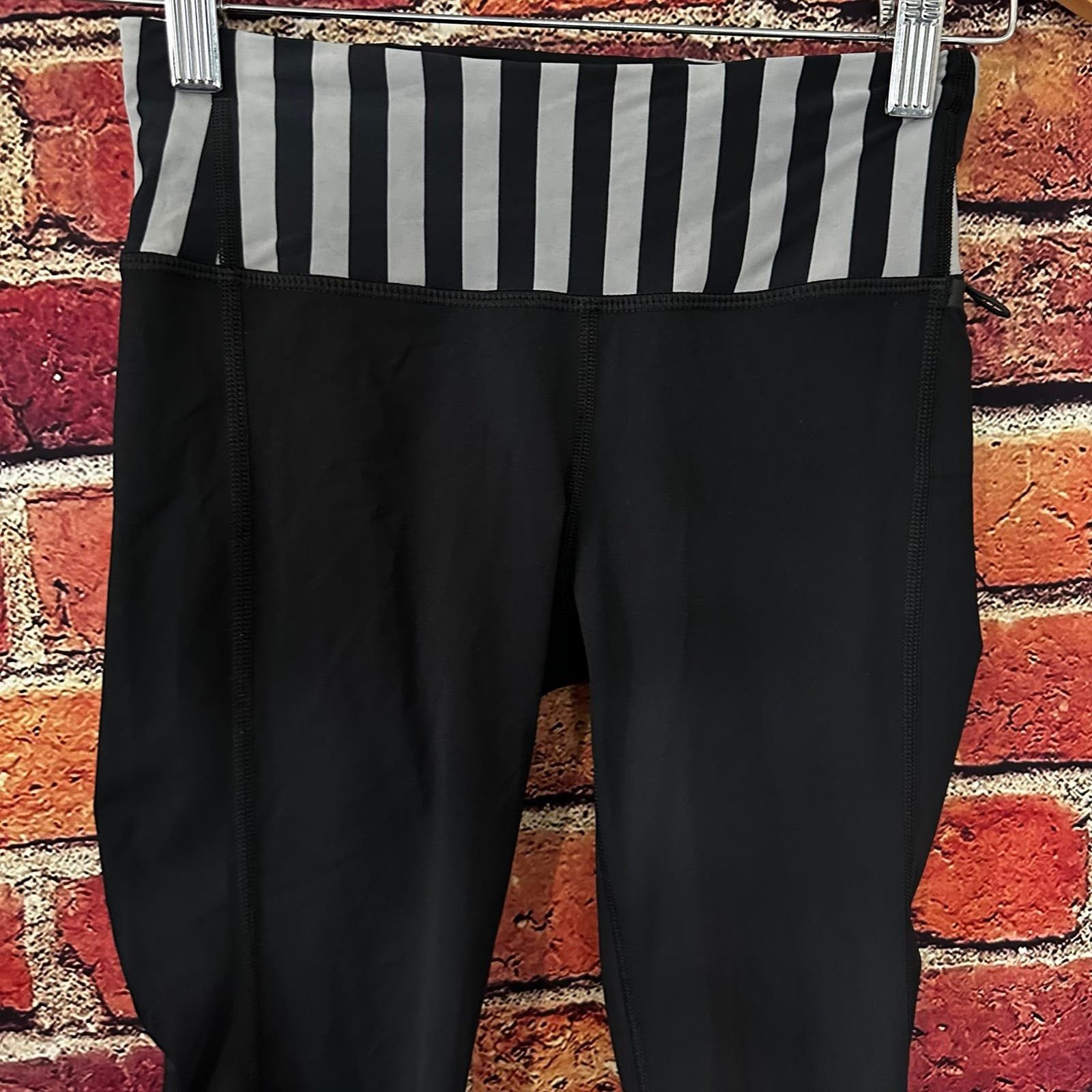 Lululemon lululemon leggings size 2 Size 26" / US 2 / IT 38 - 3 Thumbnail