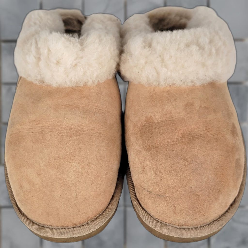 Ugg UGG Disquette Slipper Women 8 US 39 EU Sand Fur Trim Cushioned Lined Suede Platform Winter Size ONE SIZE - 1 Thumbnail