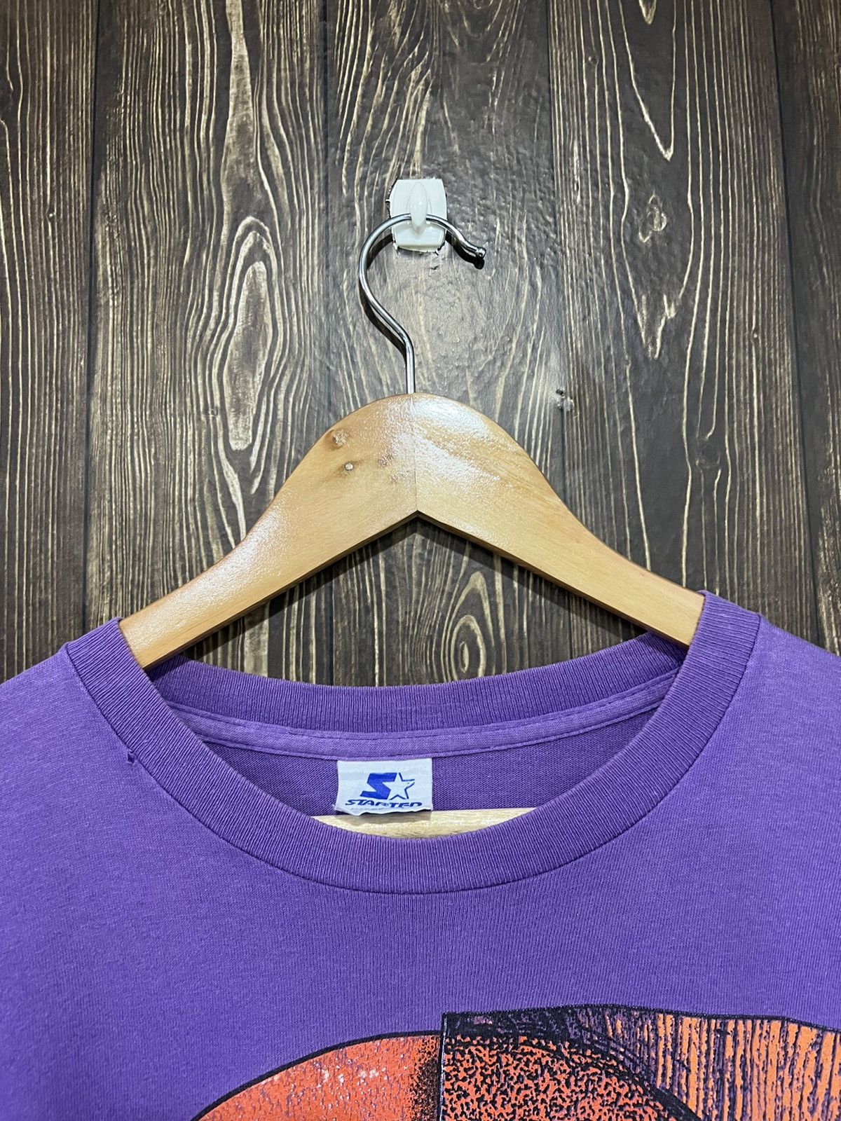 NBA × Vintage Vintage 90s Phoenix Suns NBA OG Logo Tshirt Size US L / EU 52-54 / 3 - 9 Thumbnail