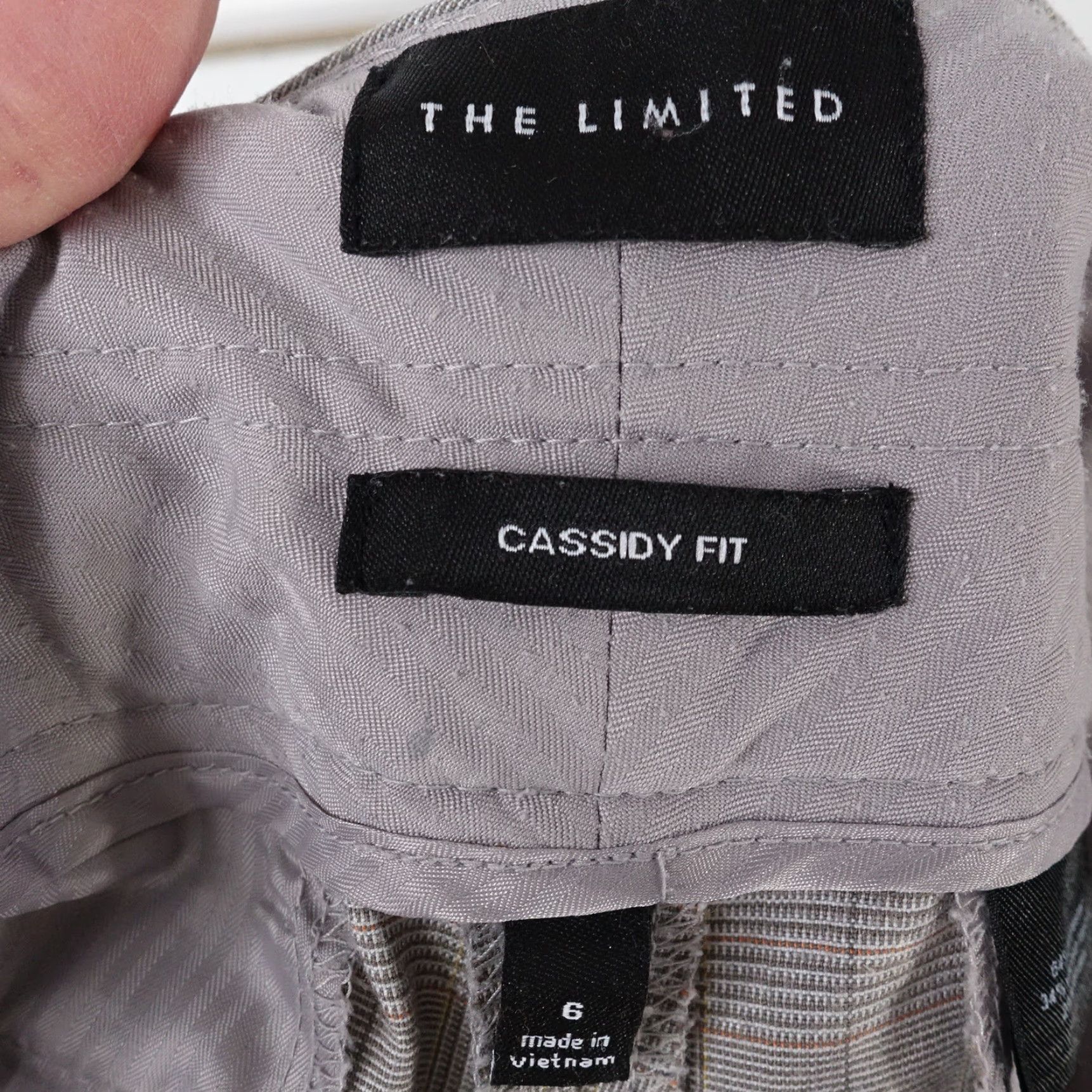 Vintage Vintage The Limited Cassidy Fit Flat Front Plaid Chino Shorts Women’s Size 6 Size 28" / US 6 / IT 42 - 5 Thumbnail