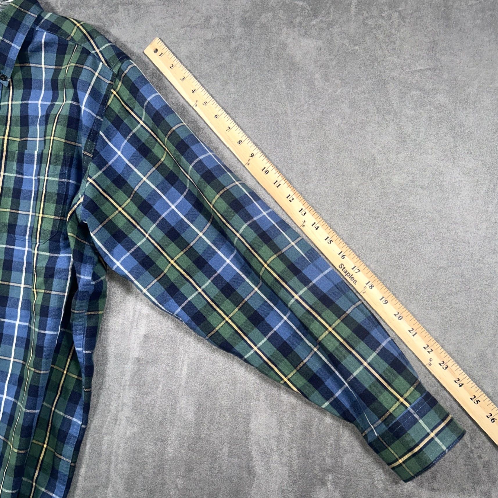 Vintage L.L. Bean Shirt Plaid Button-Up L Reg Blue Green 100% Cotton Button-Down Pocket Mens Mens Regular Size US L / EU 52-54 / 3 - 6 Thumbnail