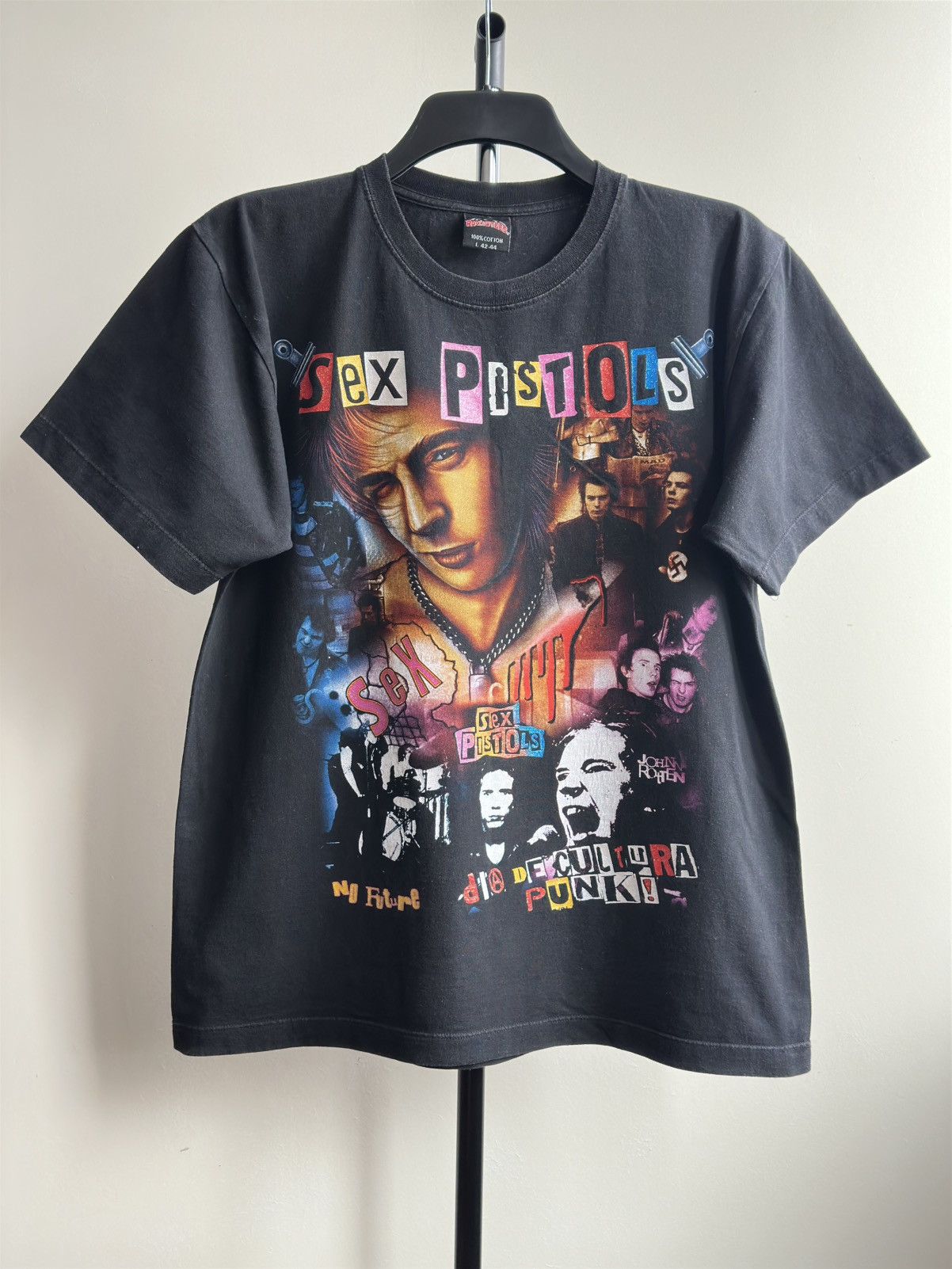 Band Tees × Vintage VINTAGE Y2K SEX PISTOLS GRAPHIC TEE Size US L / EU 52-54 / 3 - 1 Thumbnail