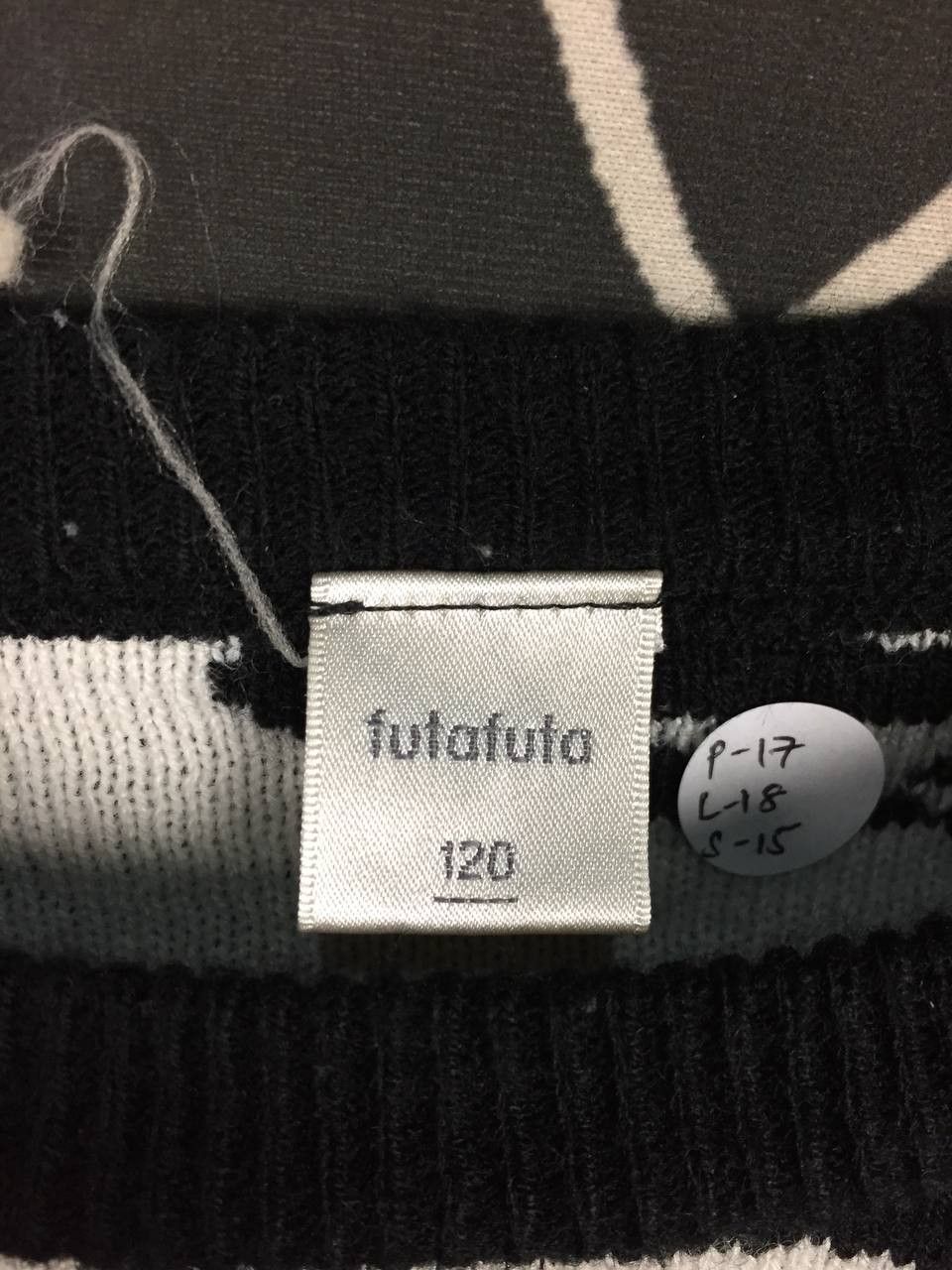 Mickey Mouse Futafuta X Disney Mickey Mouse All Over Print Knit Sweater Size US XXS / EU 40 - 7 Thumbnail