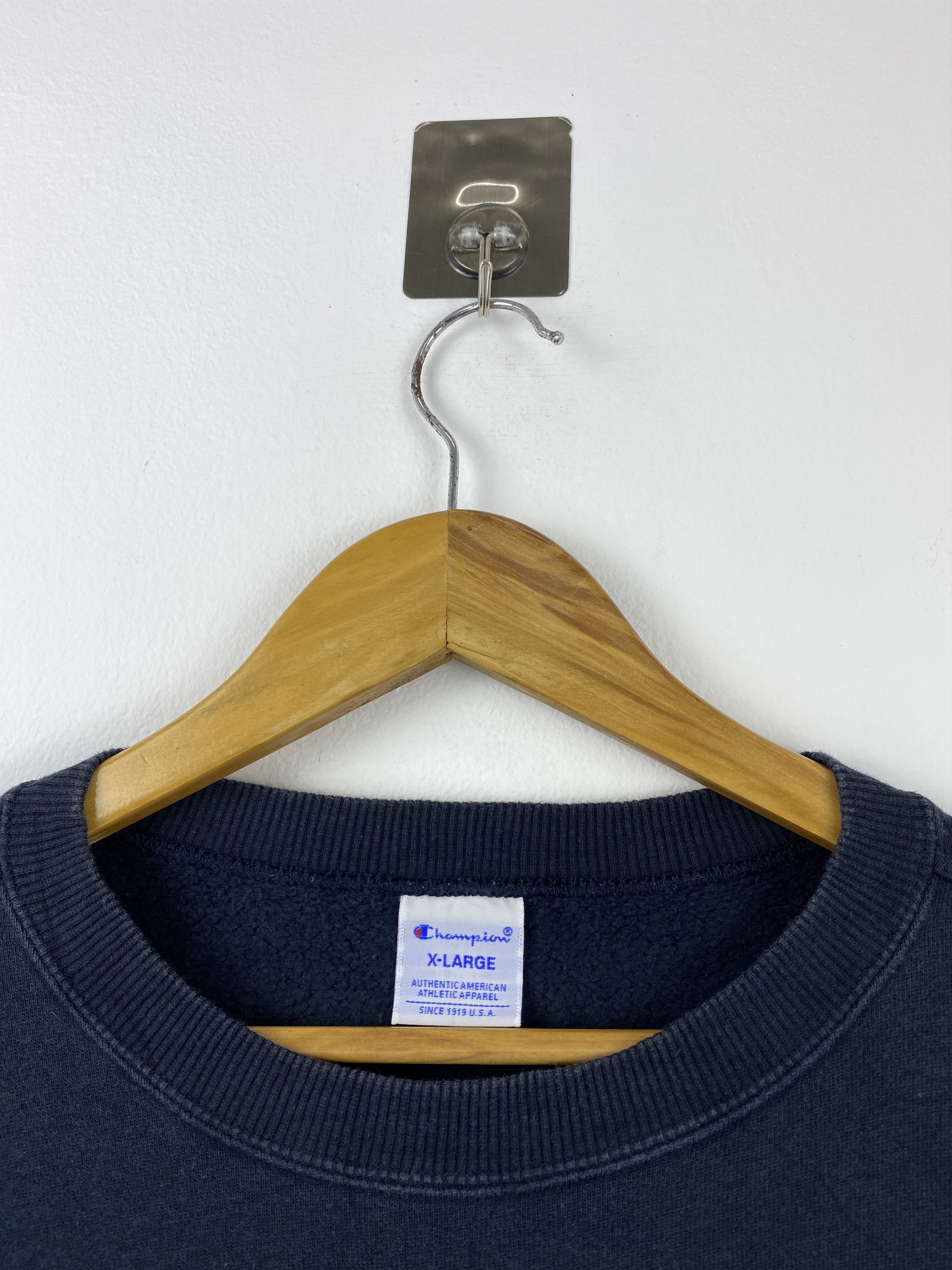 Champion Vintage Champion Plain Pullover Crewneck Sweatshirt SH0433 Size US XL / EU 56 / 4 - 9 Thumbnail