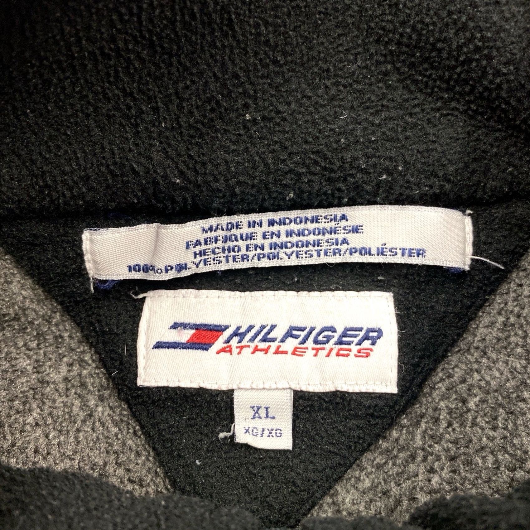 Tommy Hilfiger VINTAGE Tommy Hilfiger Athletics Quarter Zip Fleece Pullover Sweatshirt XL Black Mens Tight Knit Zip Sweatshirt Size US XL / EU 56 / 4 - 2 Thumbnail