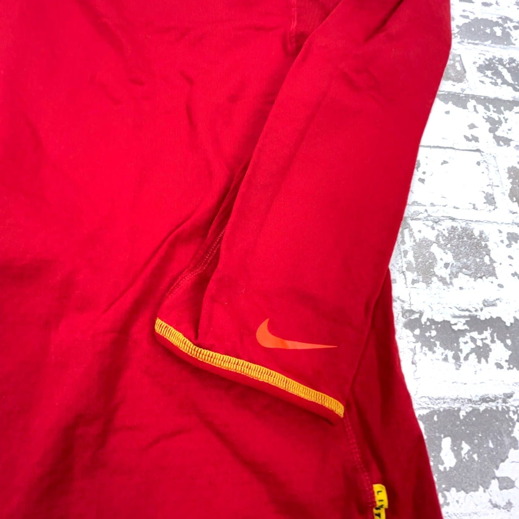 Nike Nike Sweatshirt Men XL Red Dri Fit Performance Quarter Zip Run Pullover Sweater Size US XL / EU 56 / 4 - 3 Thumbnail