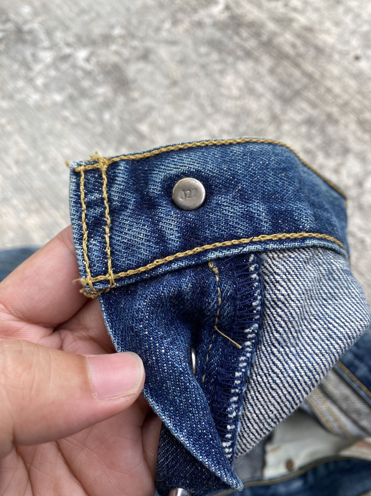 Other Vintage 90s levis 702 bunckle back big E selvedge distressed Size US 34 / EU 50 - 10 Thumbnail