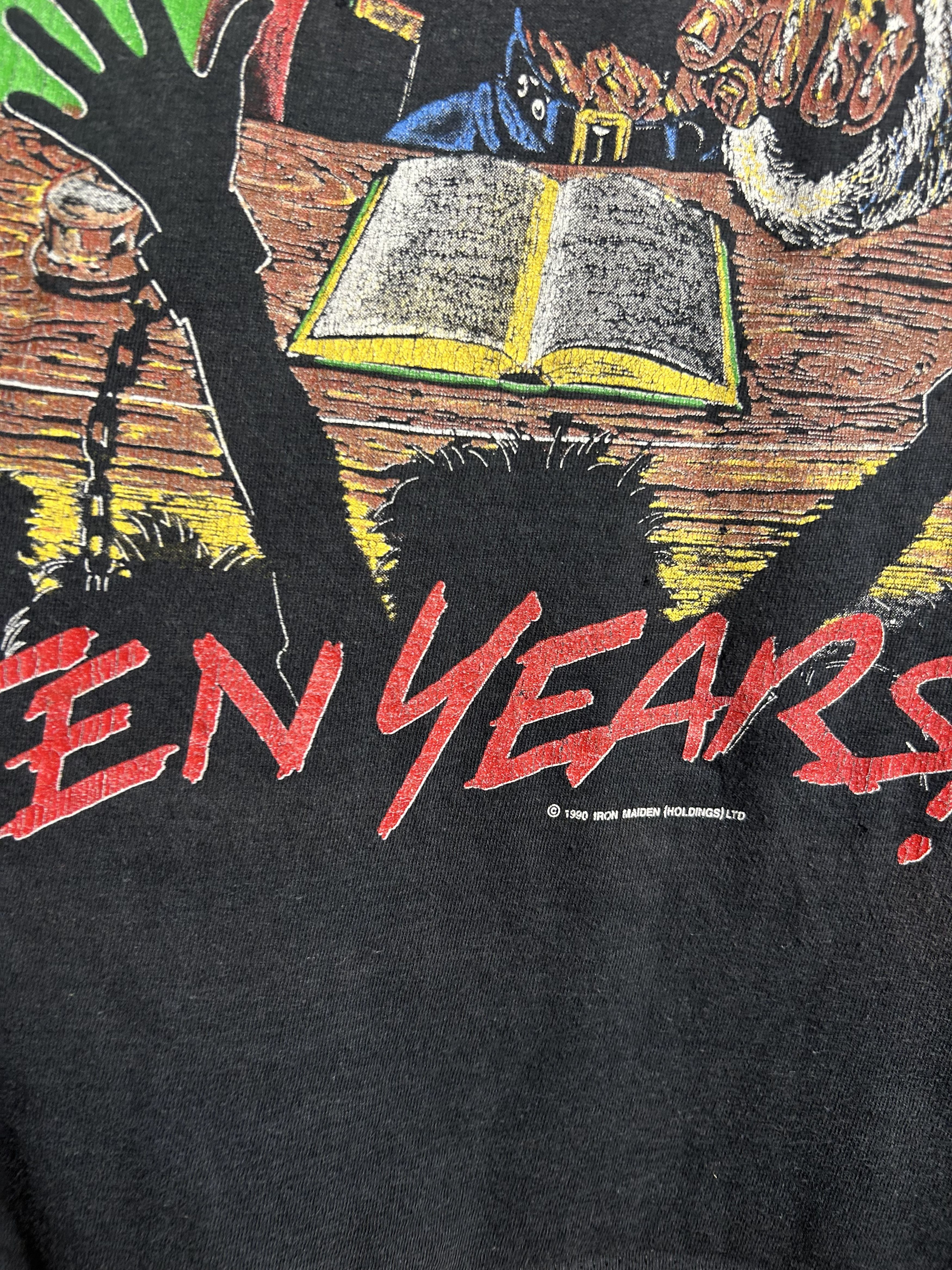 Band Tees Vintage 1990 Iron Maiden Ten Years Santa Rock Band T-shirt Size US L / EU 52-54 / 3 - 7 Thumbnail