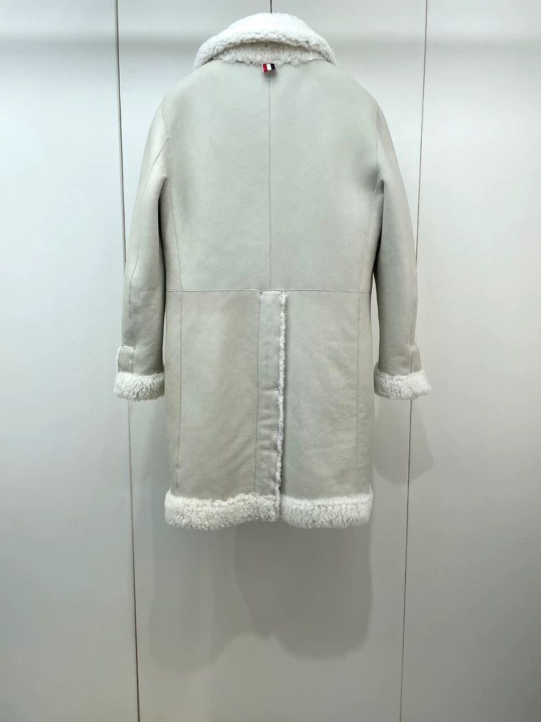 Chanel Reversible Wool Fur Coat -2505 Size US M / EU 48-50 / 2 - 4 Thumbnail