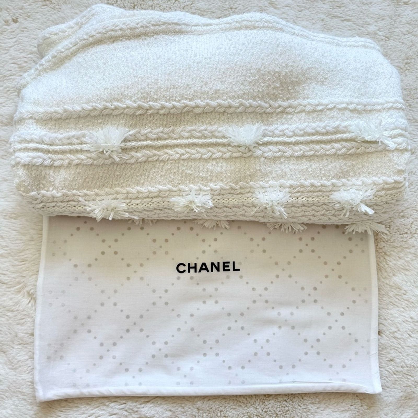 Chanel CHANEL long white skirt size 46FR or 12 US Authentic 2200$ Size 34" / US 12 / IT 48 - 10 Thumbnail