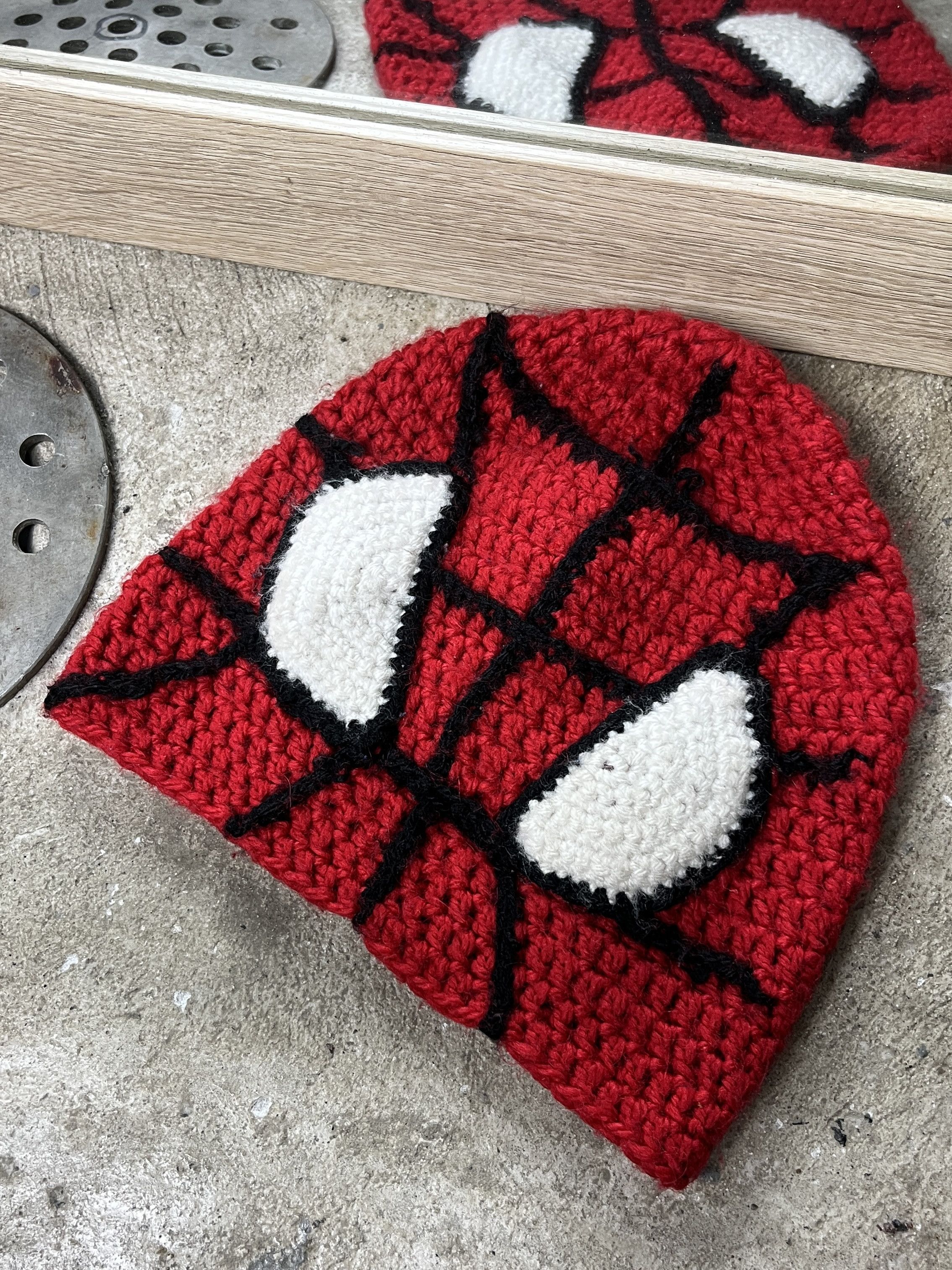 Vintage HANDMADE CROCHET SPIDER BEANIE - № 4500 Size ONE SIZE - 2 Thumbnail