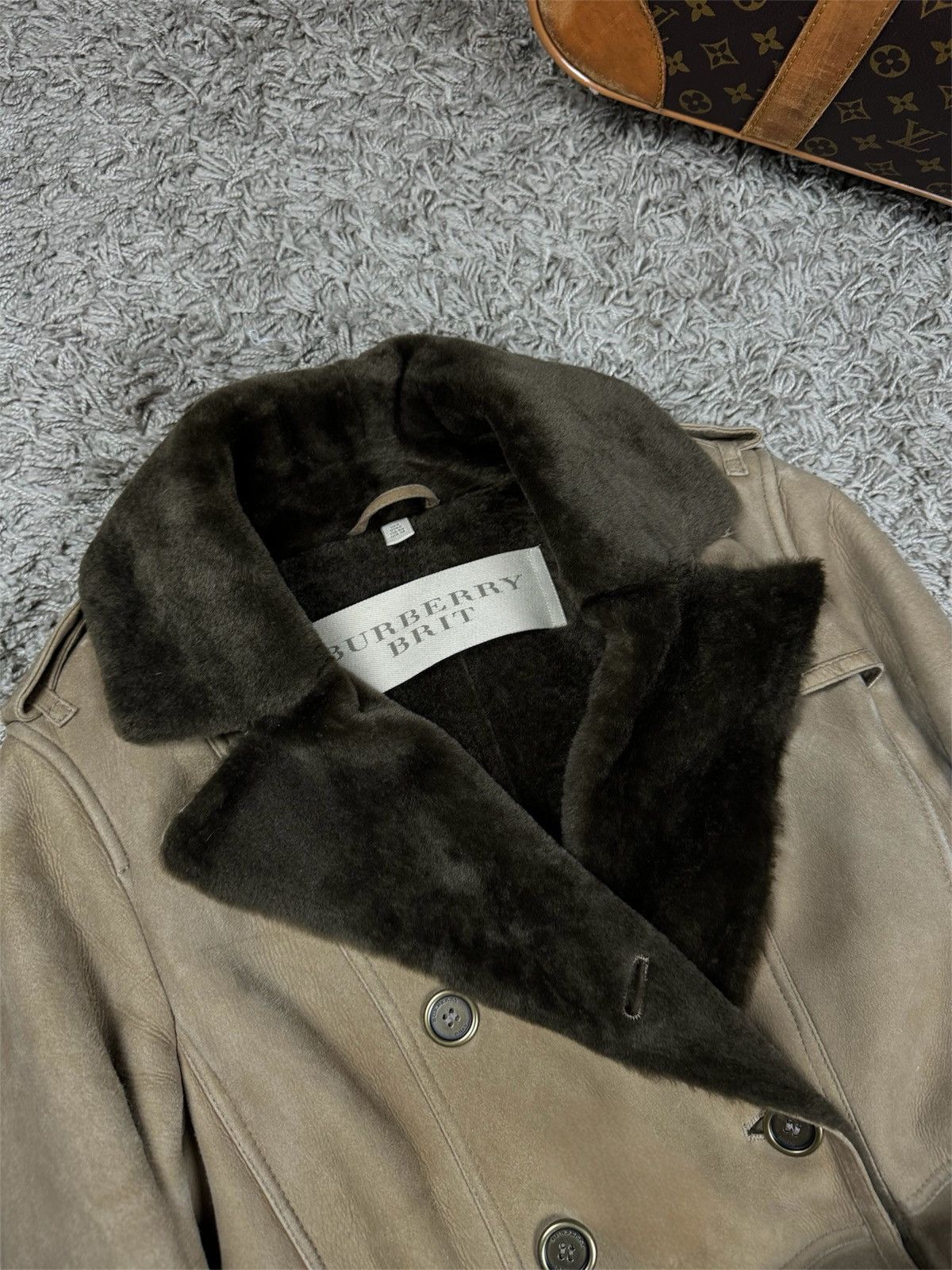 Burberry Shearling coat Burberry lambskin coat original luxury item Size S / US 4 / IT 40 - 2 Thumbnail