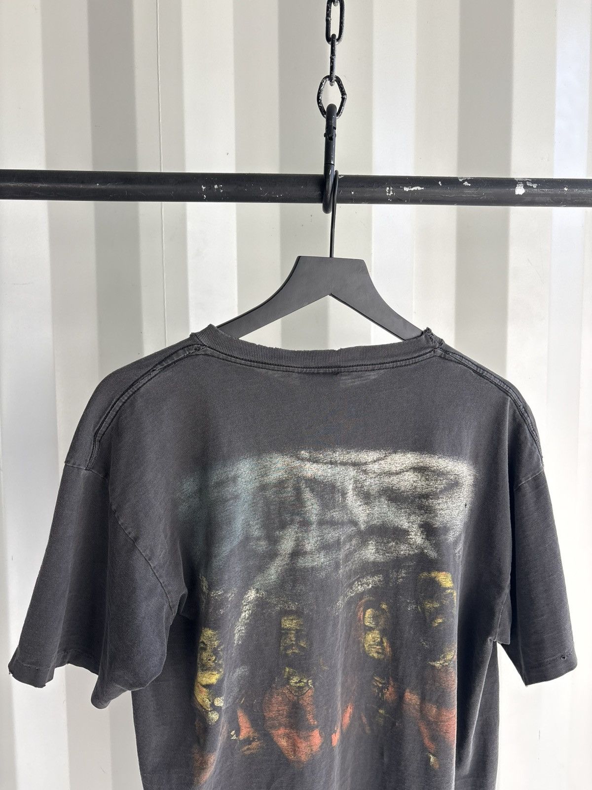 Band Tees Thrashed Sepultura Roots Faded Distressed Shirt GRUNGE Band Size US XL / EU 56 / 4 - 5 Thumbnail