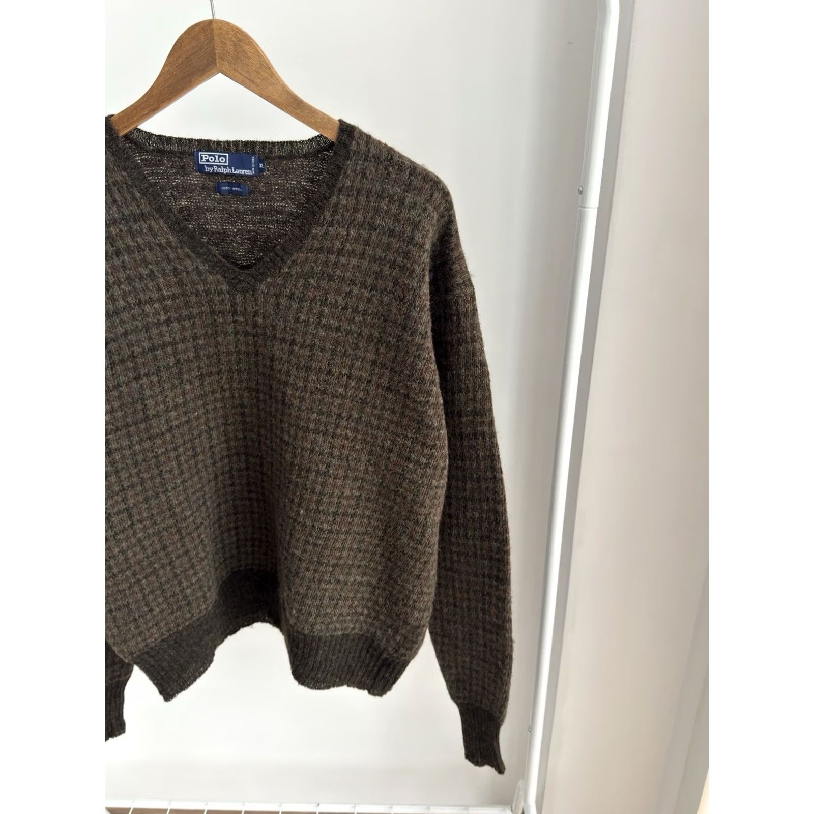 Polo Ralph Lauren VINTAGE Polo Ralph Lauren V-Neck Brown Wool Sweater Mens XL 90s Polo Ralph Lauren Logo Pullover Sweatshirt Decade: 90s Size US XL / EU 56 / 4 - 3 Thumbnail
