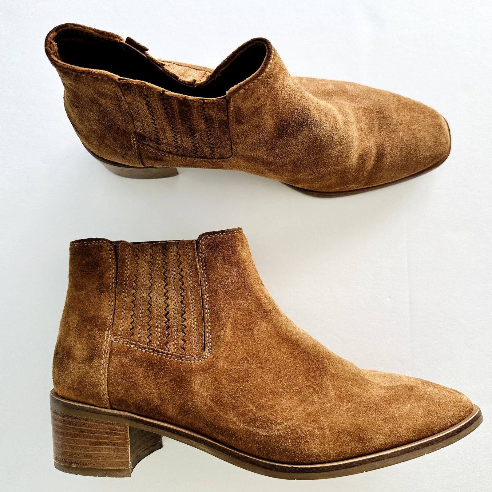 Aquatalia AQUATALIA Rosalin Suede Ankle Boot Size 9.5 Whiskey Tan Size US 9.5 / IT 39.5 - 3 Thumbnail