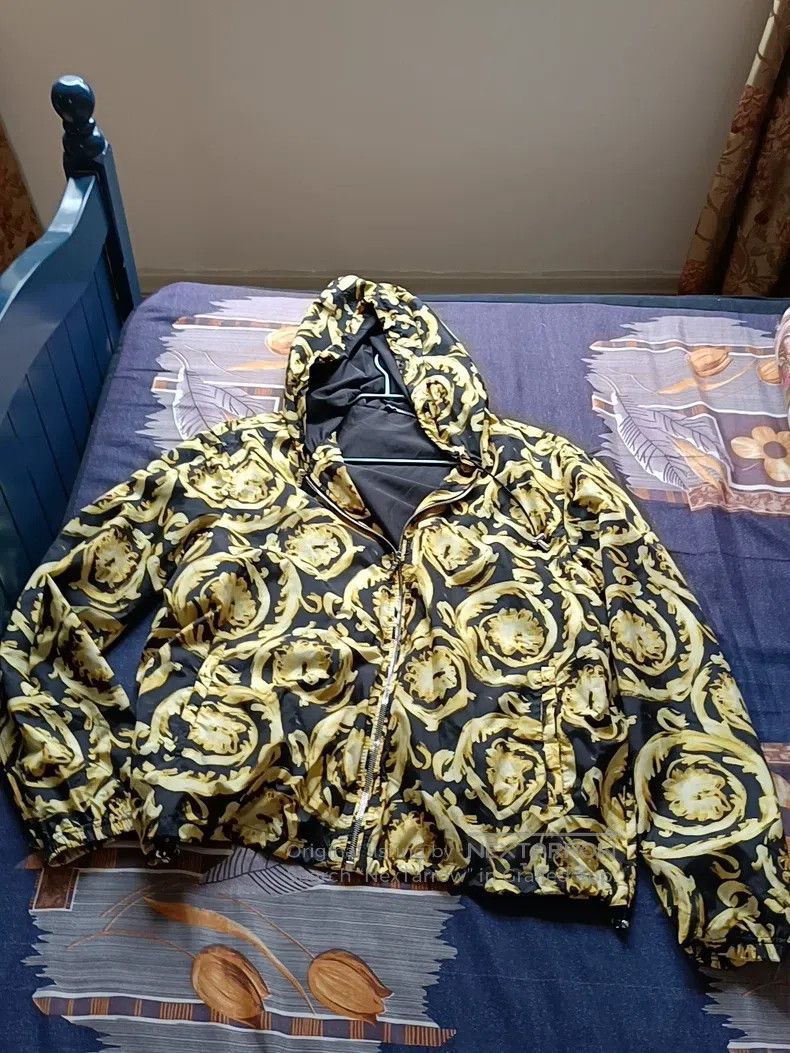 Versace Versace Black gold thin style Size US L / EU 52-54 / 3 - 1 Thumbnail