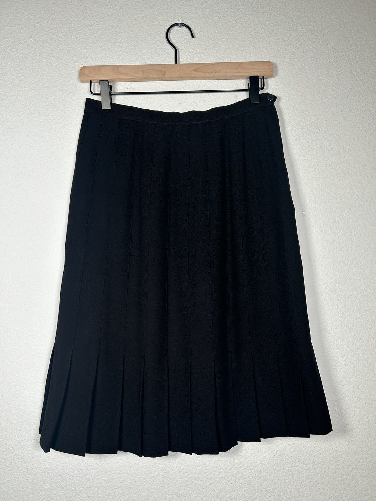image of Chanel 90’S Bottom Knife Pleat Skirt in Black, Women's (Size 28)