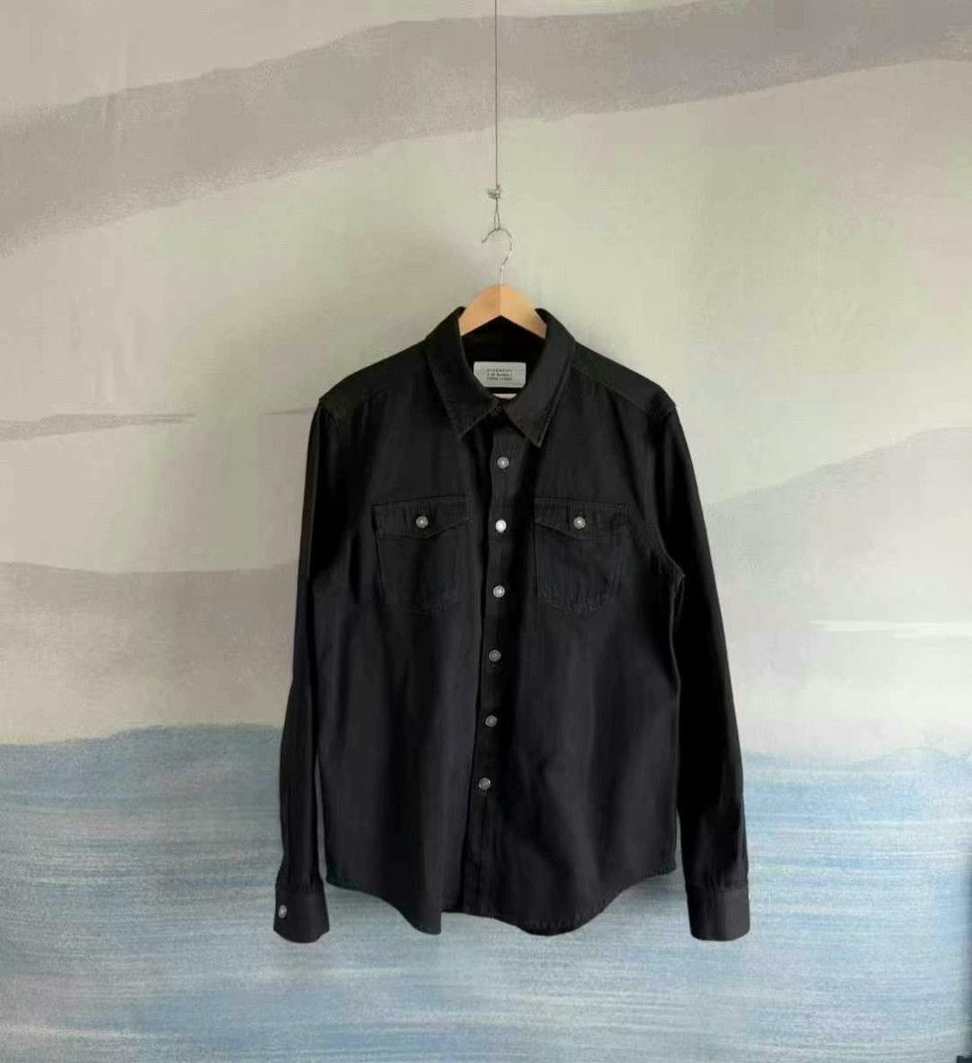 Givenchy Givenchy Black Rainbow Embroidered Denim Shirt Size US L / EU 52-54 / 3 - 1 Thumbnail