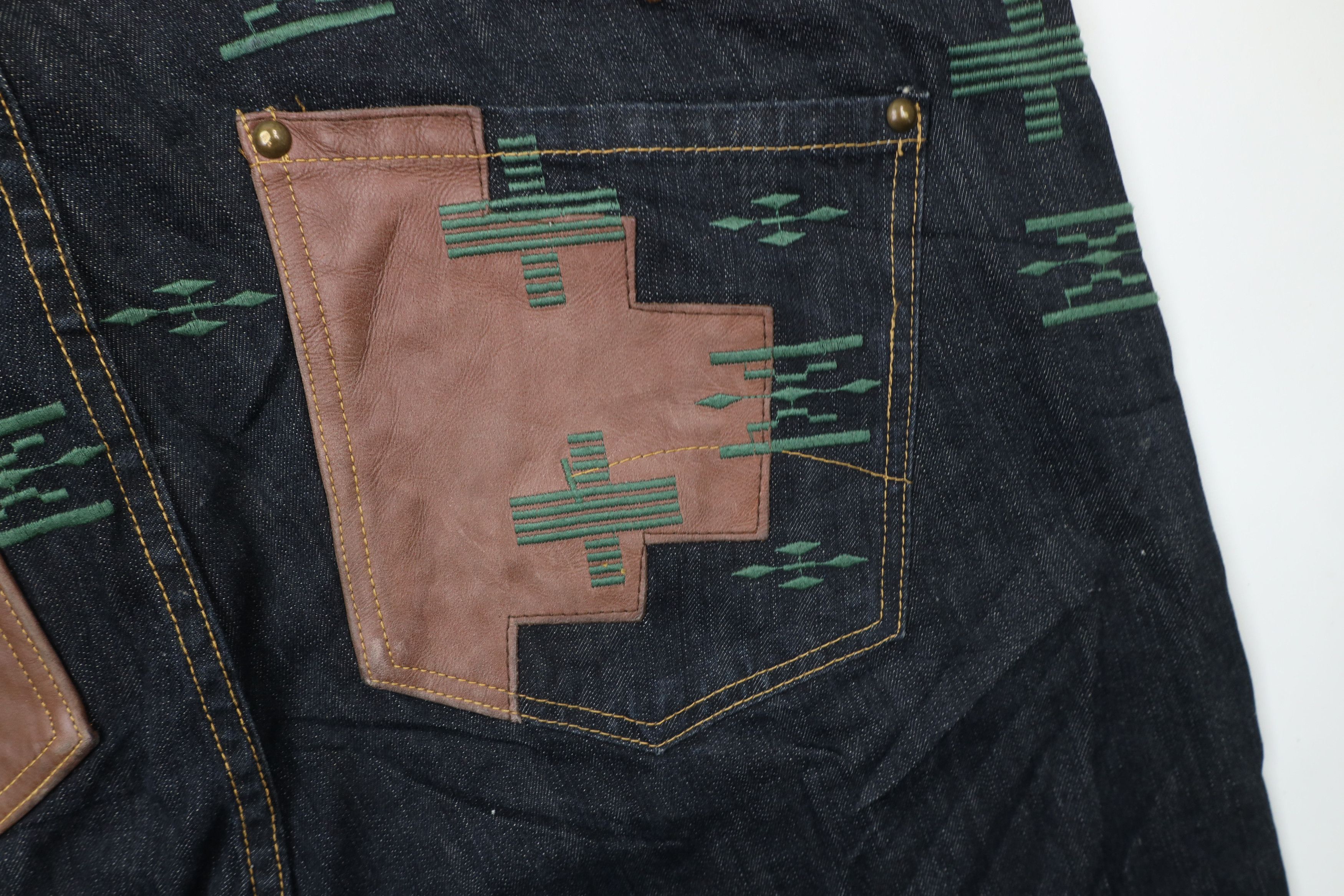 Vintage Vintage Y2K Streetwear Fiesta Warrior Baggy Wide Leg Jeans Size US 42 / EU 58 - 15 Thumbnail