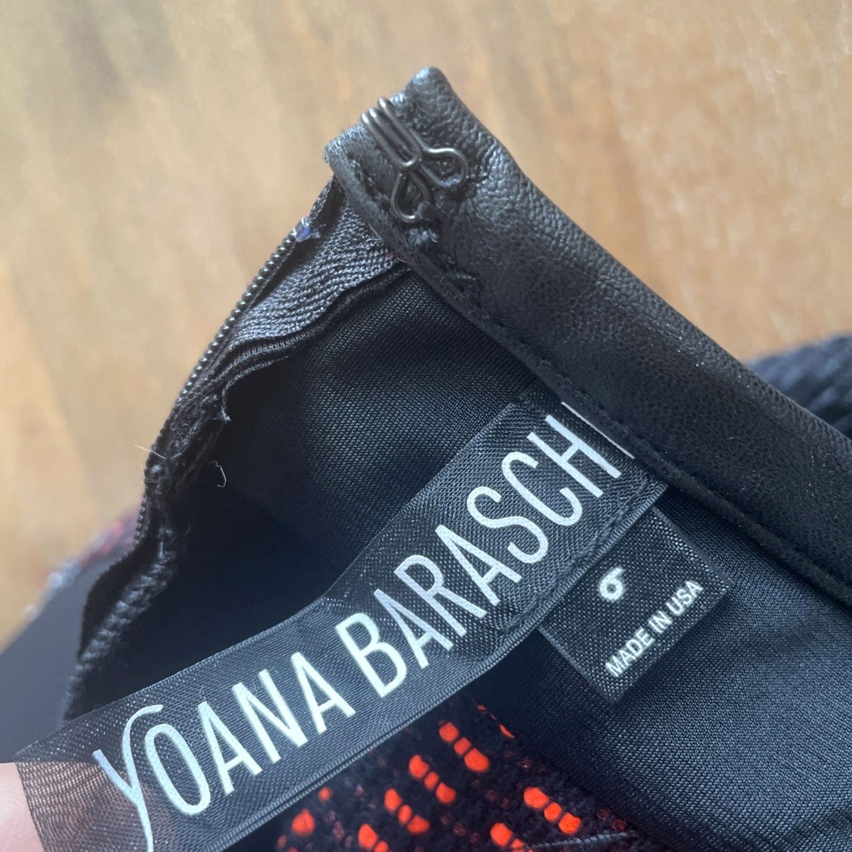 Vintage Yoana Baraschi Skirt Women's Size 6 Black Pencil Textured Knit Zipper City Office Desk Business Casual Party Knee Length Zip Denim? Size 28" / US 6 / IT 42 - 3 Thumbnail