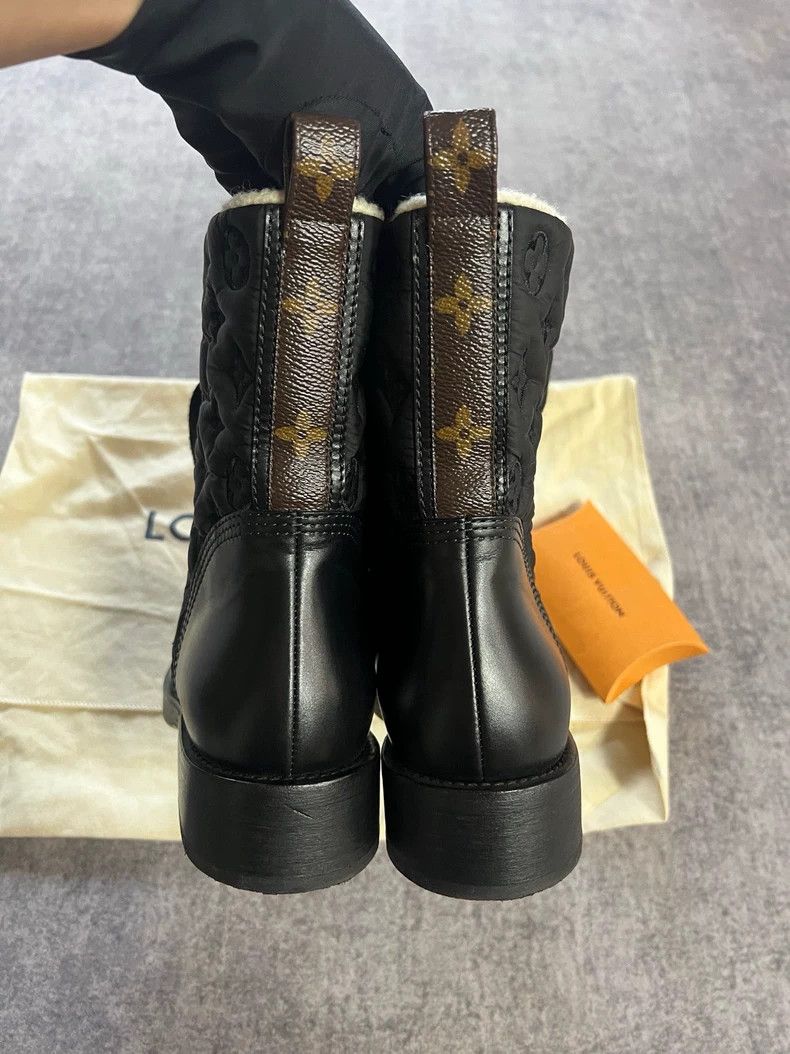 Louis Vuitton Louis Vuitton size 37.5 Embossed lambswool Martin boots Size US 5 / EU 37 - 7 Thumbnail