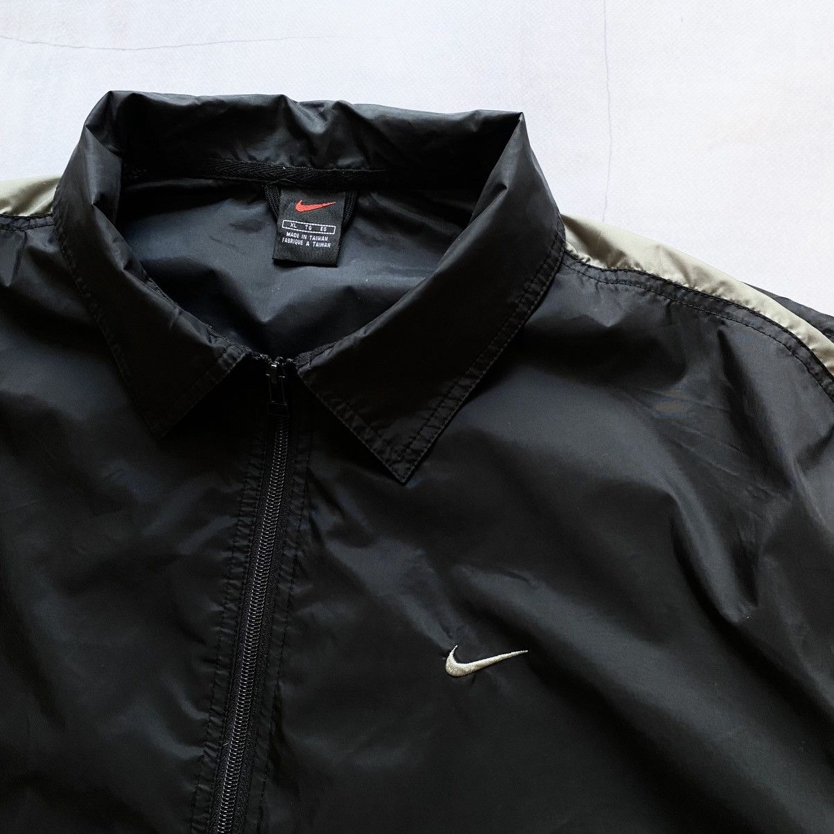 Nike × Vintage CRAZY 90s Vintage NIKE track jacket top Zip bomber Y2K Size US XL / EU 56 / 4 - 4 Thumbnail