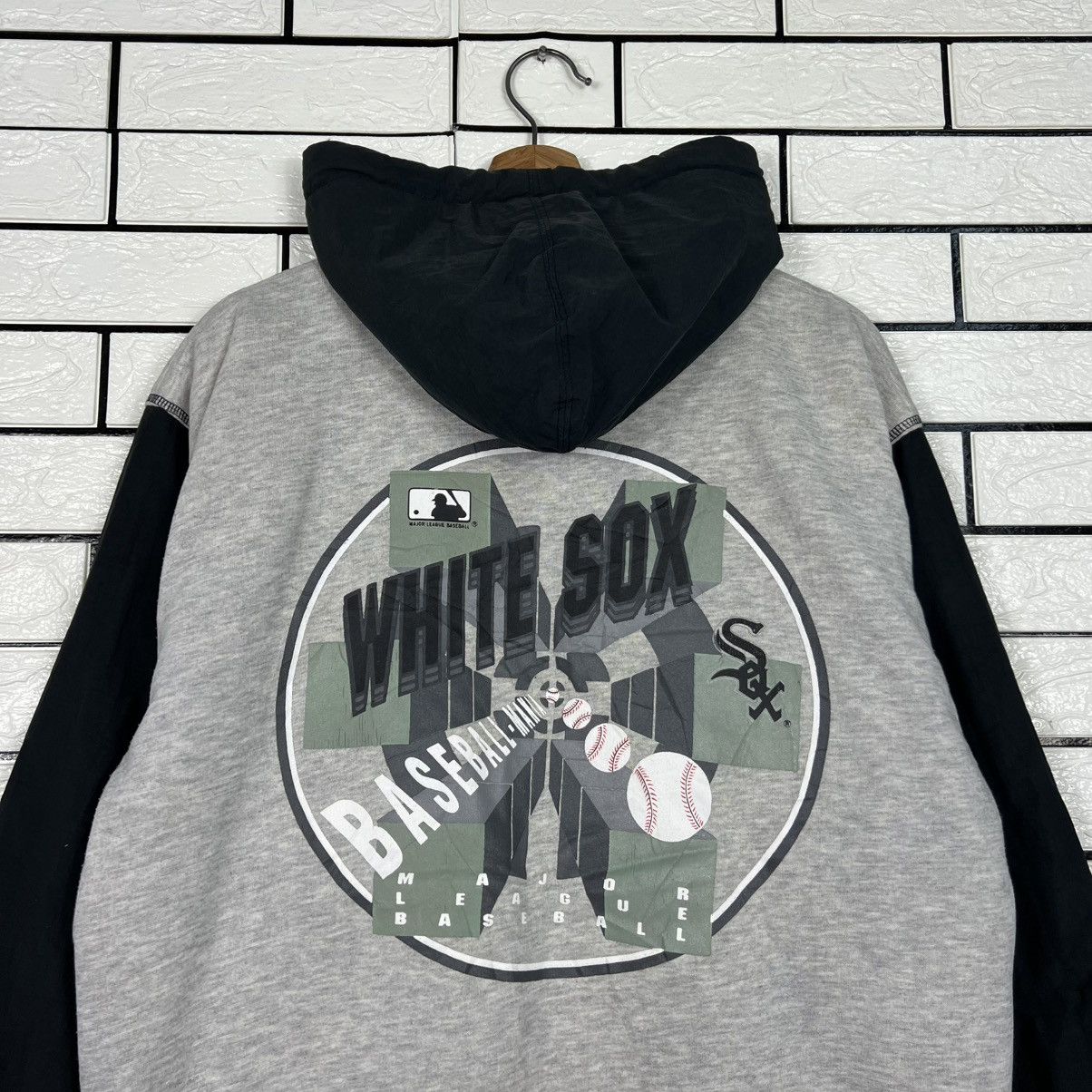 MLB CHICAGO WHITE SOX Reversible Hooded Varsity Youth #4059-C184 Size US M / EU 48-50 / 2 - 2 Thumbnail
