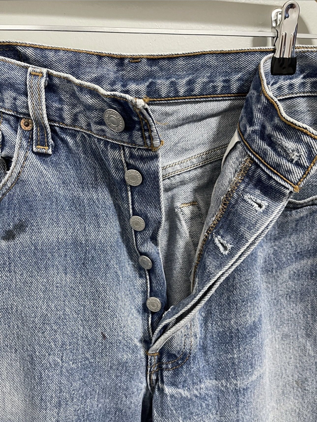 Levi's VINTAGE 90s LEVIS 501 NON SELVEDGE 34x33 STAMP 524 Size US 31 - 8 Thumbnail