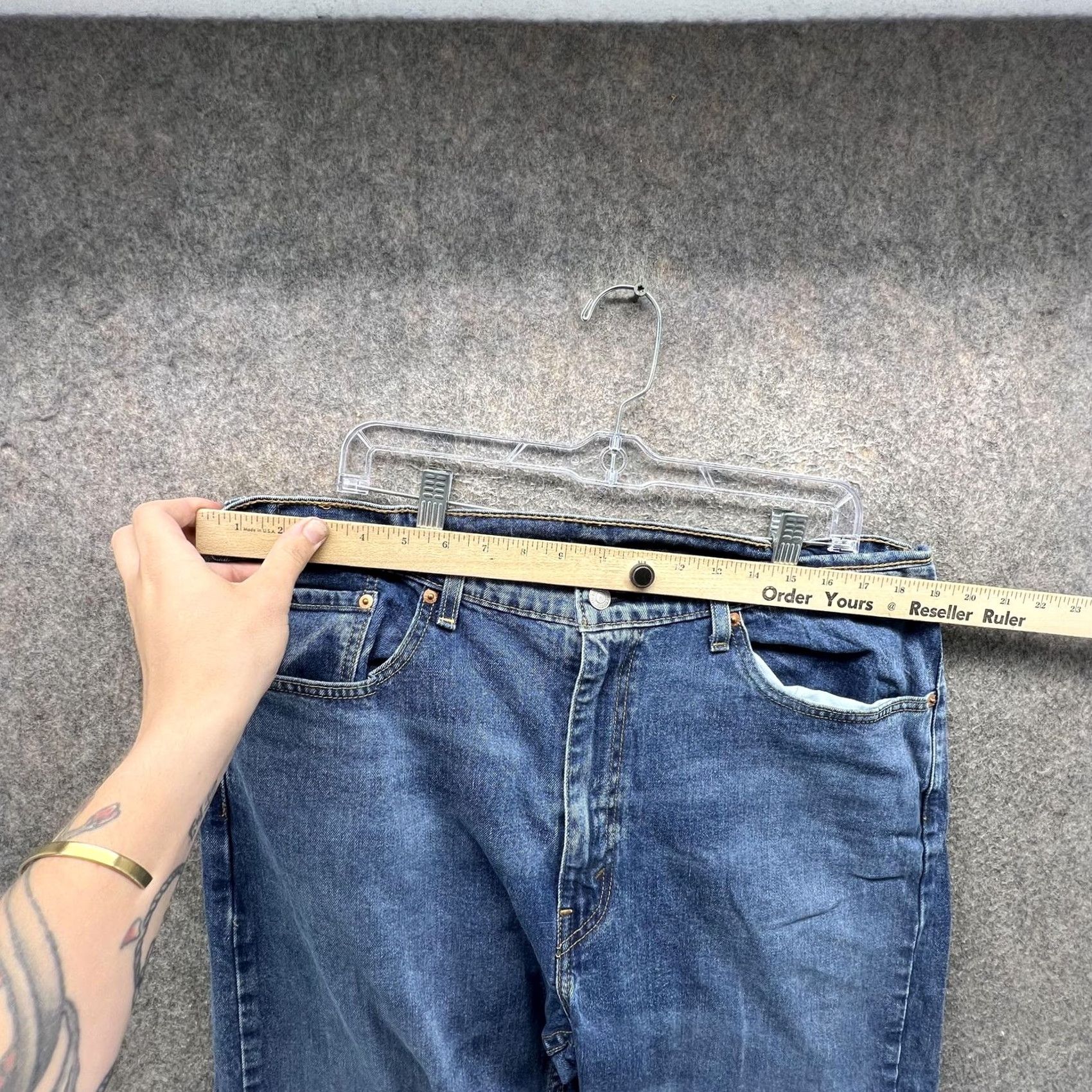Levi's Levis 505 Jeans Mens 38x30 Medium Wash Blue Regular Fit Straight Leg Denim Pants Size US 38 / EU 54 - 5 Thumbnail