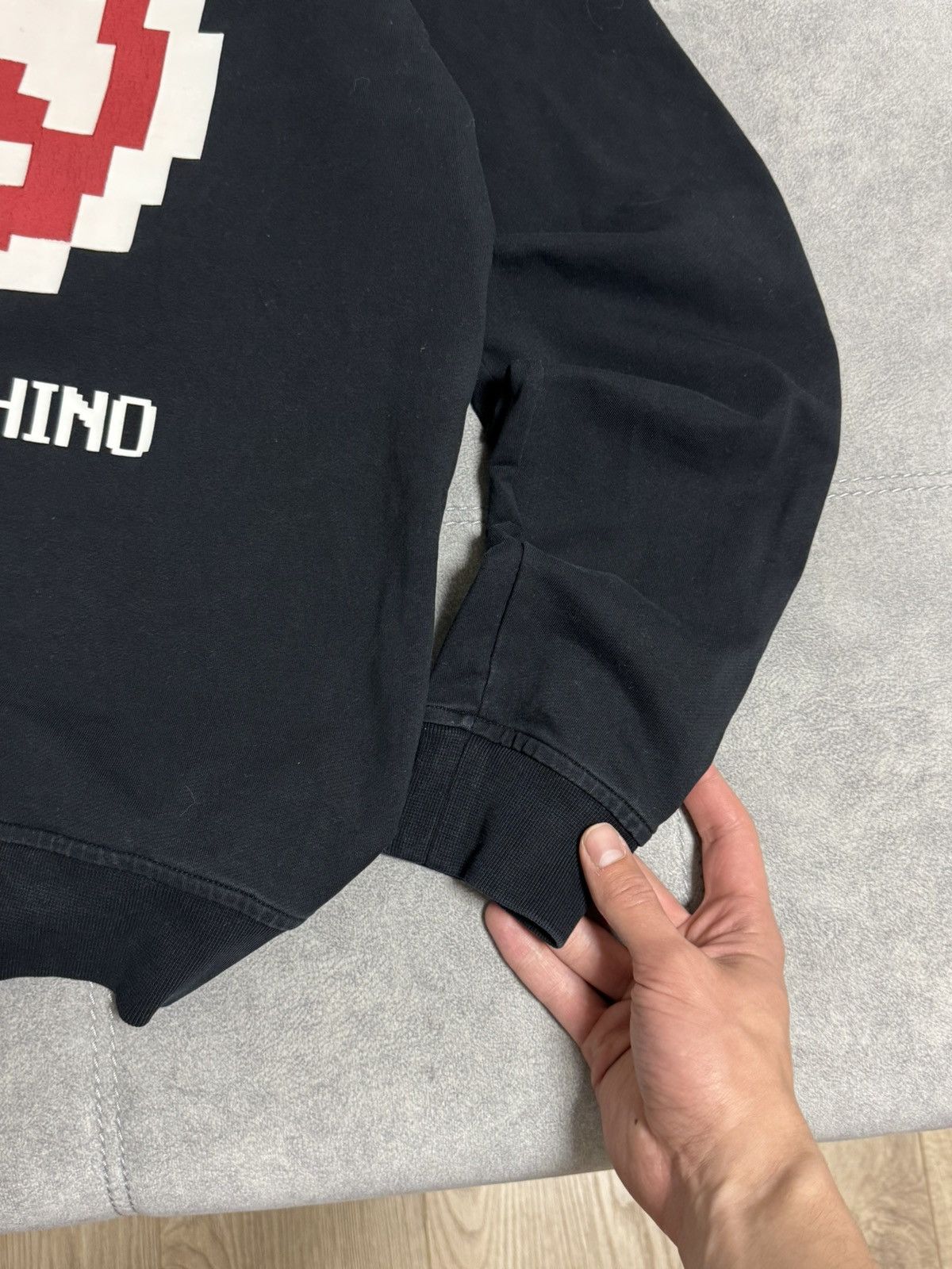 Designer × Moschino Love Moschino Peace sweatshirt men size L XL retro style Size US XL / EU 56 / 4 - 5 Thumbnail