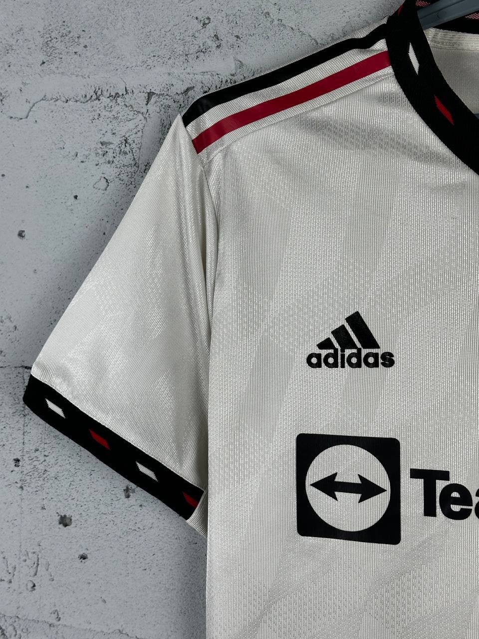 Adidas Manchester United Adidas 2022/23 White Football Shirt Size US XL / EU 56 / 4 - 5 Thumbnail