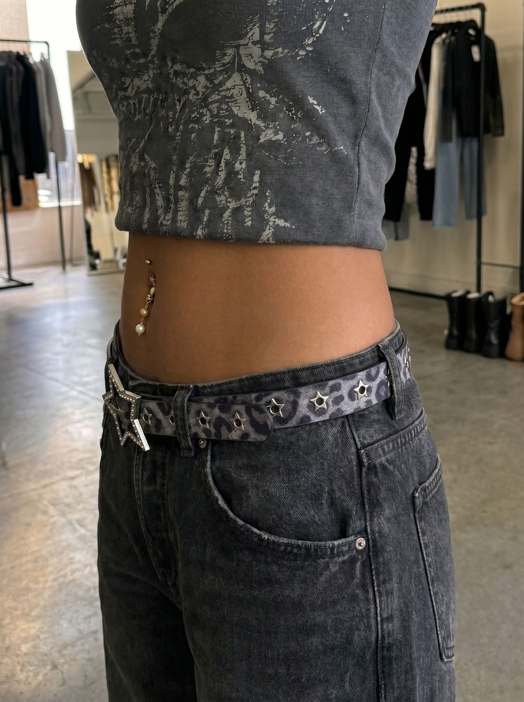 Other Gray Shiny Star Cheetah Western Belt Y2K Size ONE SIZE - 5 Thumbnail