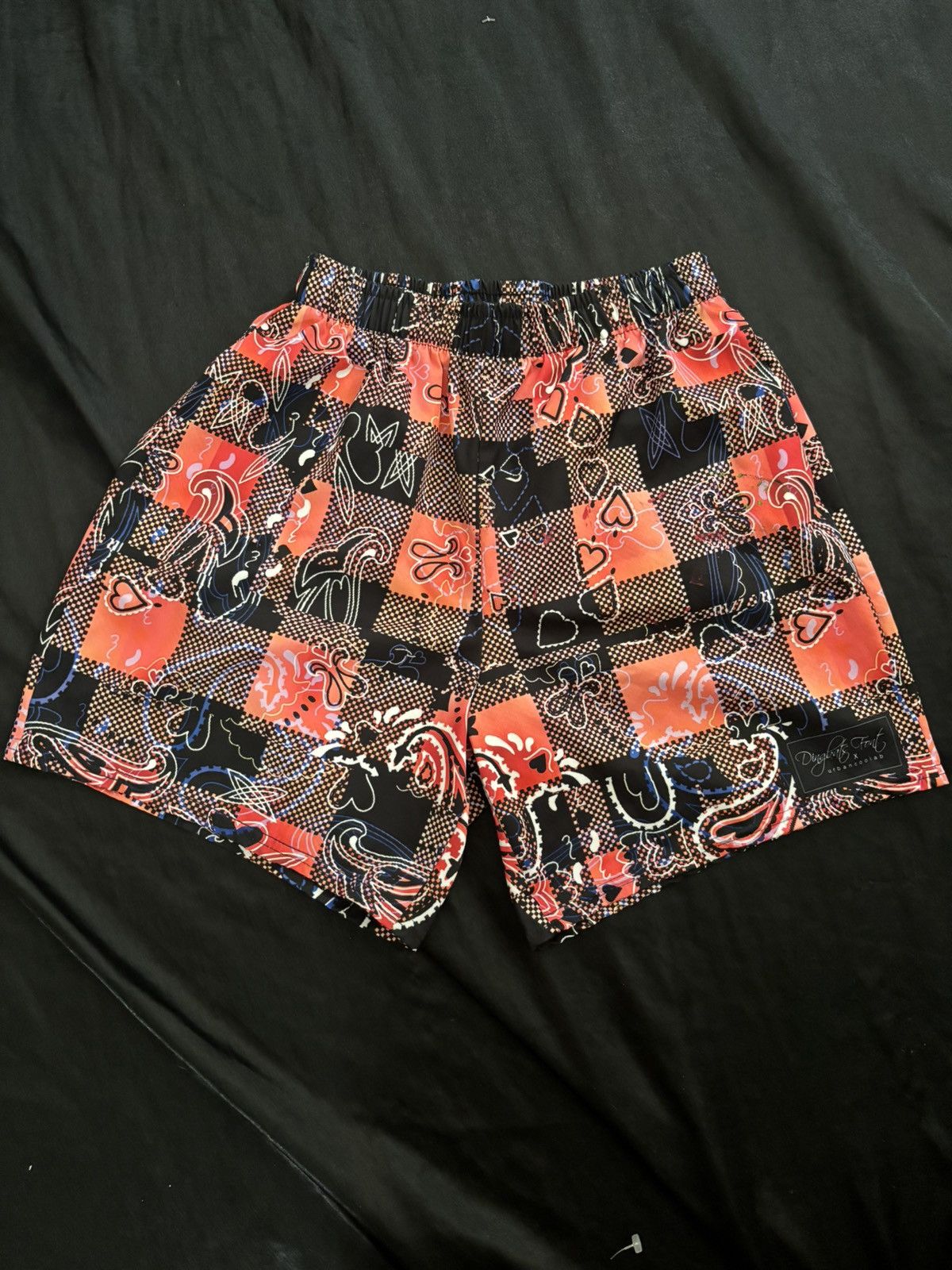 Japanese Brand Dingbats Font Psychedelic Shorts Small Size US 32 / EU 48 - 1 Thumbnail