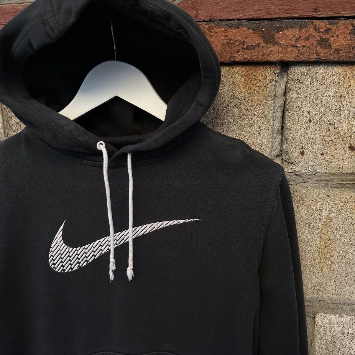 Nike Vintage Nike Hoodie Big Logo Size S Y2K 00s USA Hype Trend Size US S / EU 44-46 / 1 - 5 Thumbnail