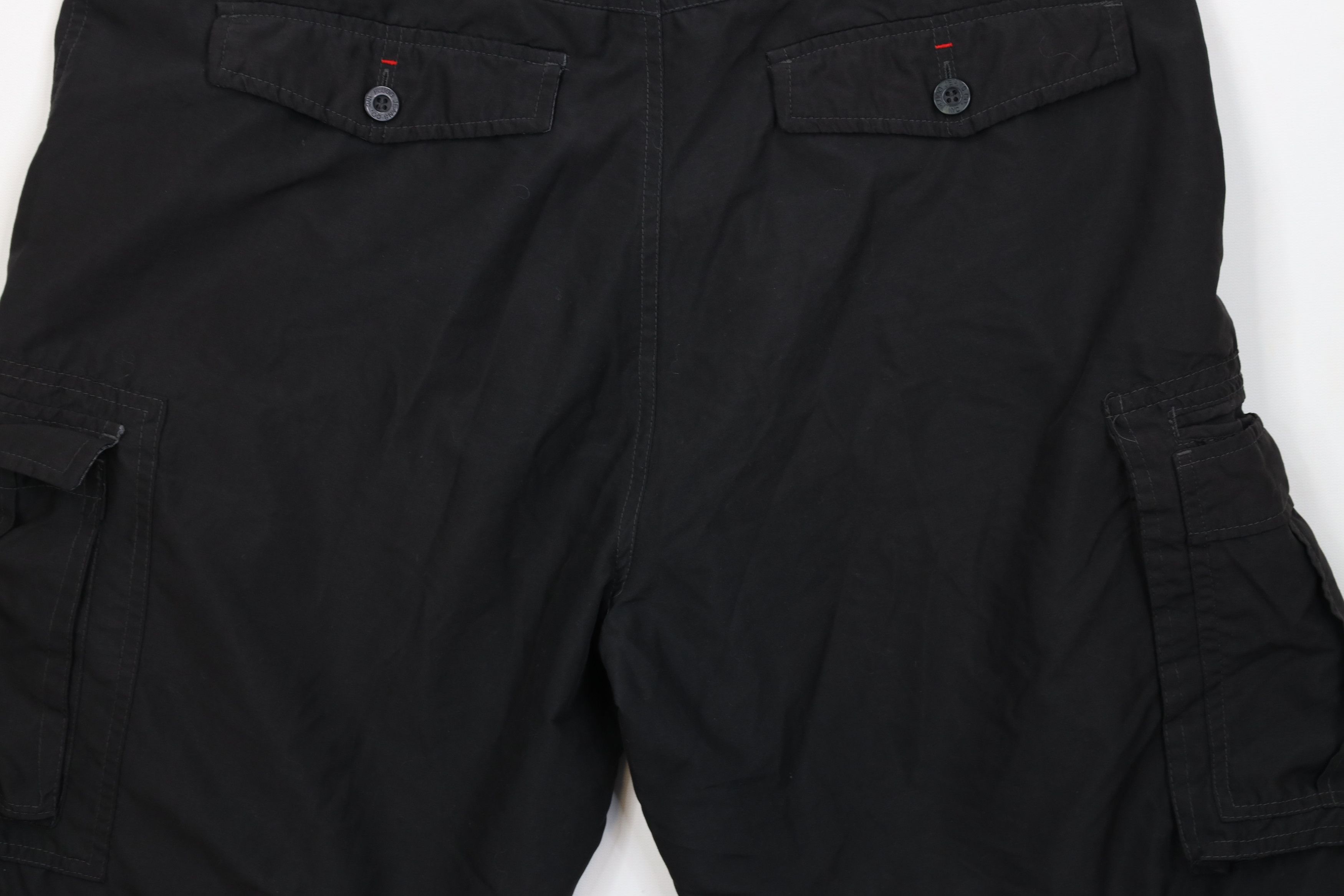 Vintage Vintage Y2K Streetwear Microfiber Cargo Shorts Skateboarding Size US 36 / EU 52 - 11 Thumbnail