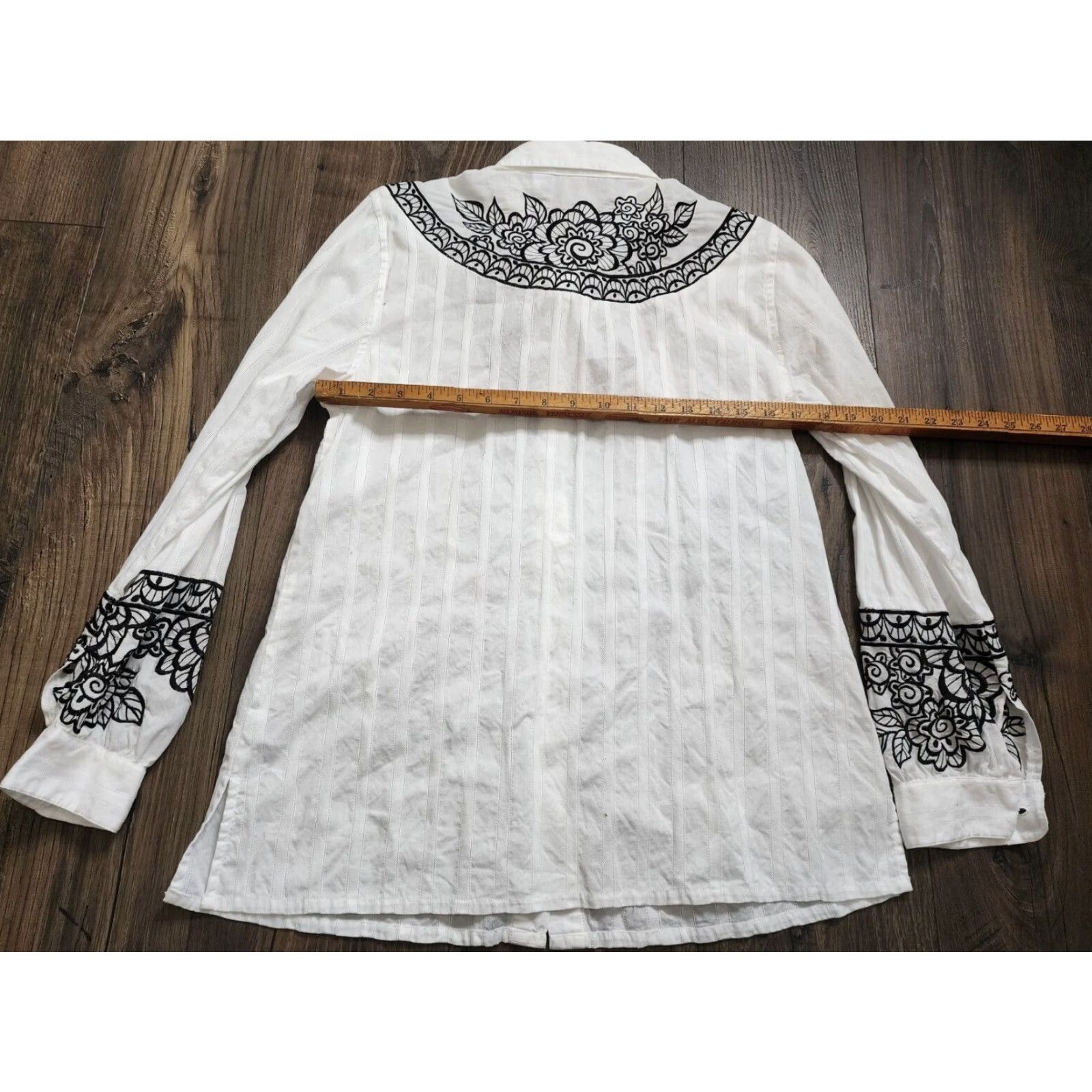 Bob Mackie Bob Mackie Wearable Art Women's Embroidered White Floral Long Sleeve Shirt Size M / US 6-8 / IT 42-44 - 3 Thumbnail