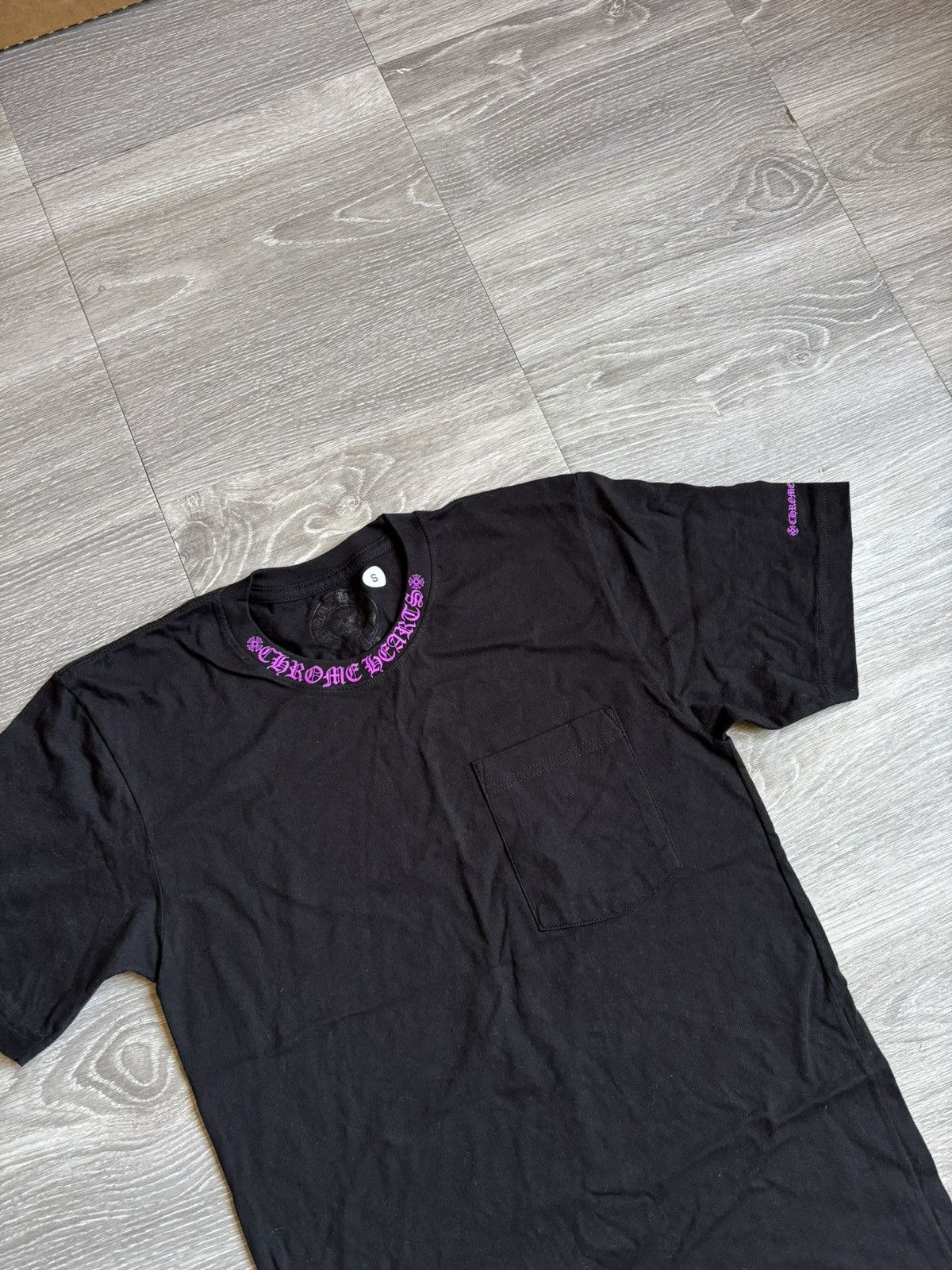 Chrome Hearts Chrome Hearts Black/Purple Neck Logo Tee Size US S / EU 44-46 / 1 - 5 Thumbnail